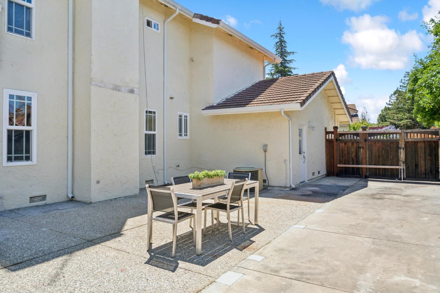 3473 Ambum AVE