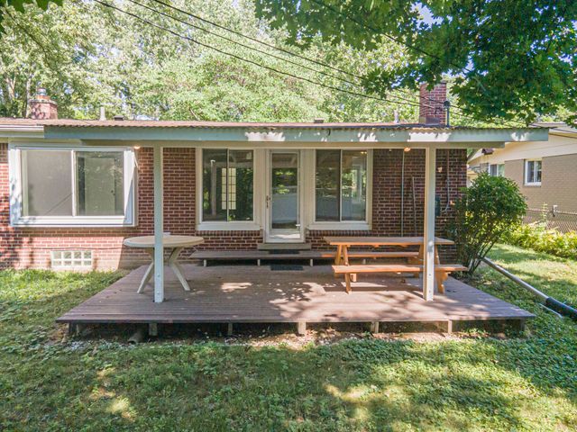 1021 NORWICH Drive