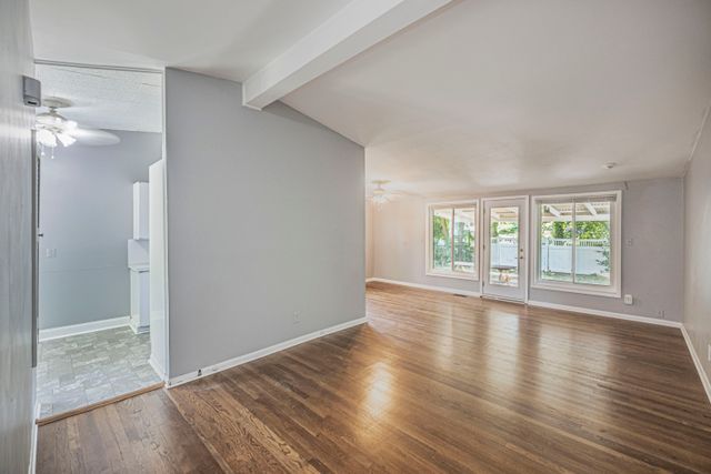 1021 NORWICH Drive