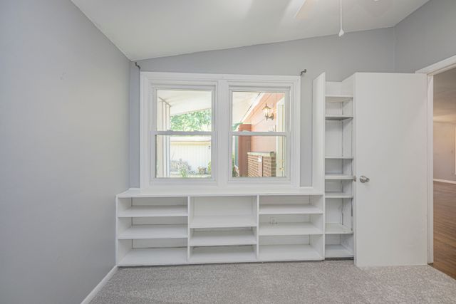 1021 NORWICH Drive