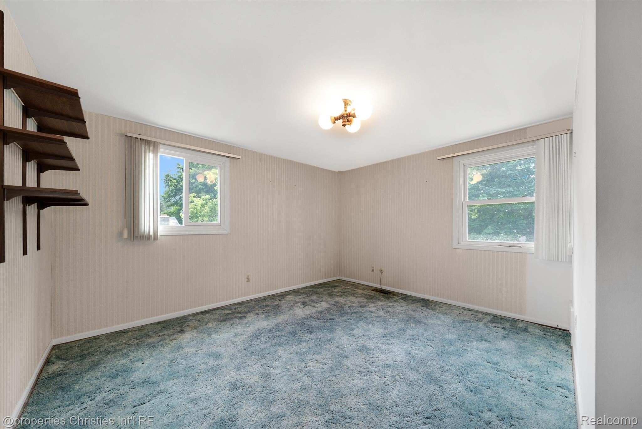 35439 NORTHGATE Drive