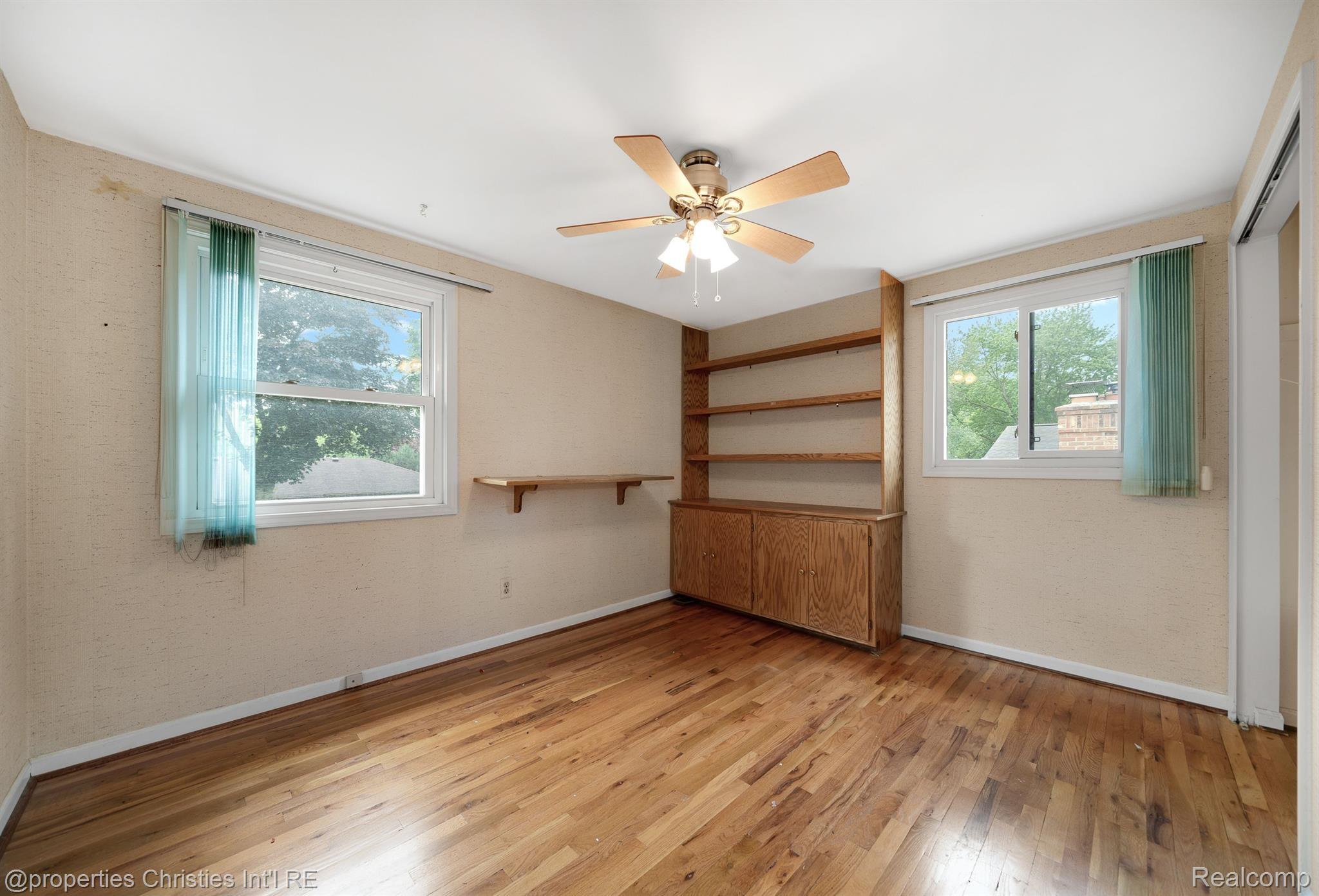 35439 NORTHGATE Drive