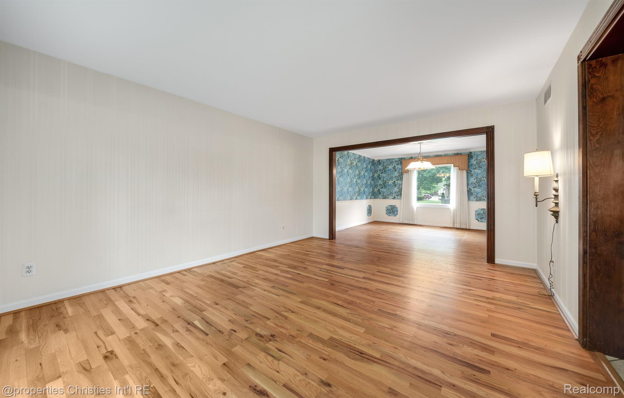 35439 NORTHGATE Drive