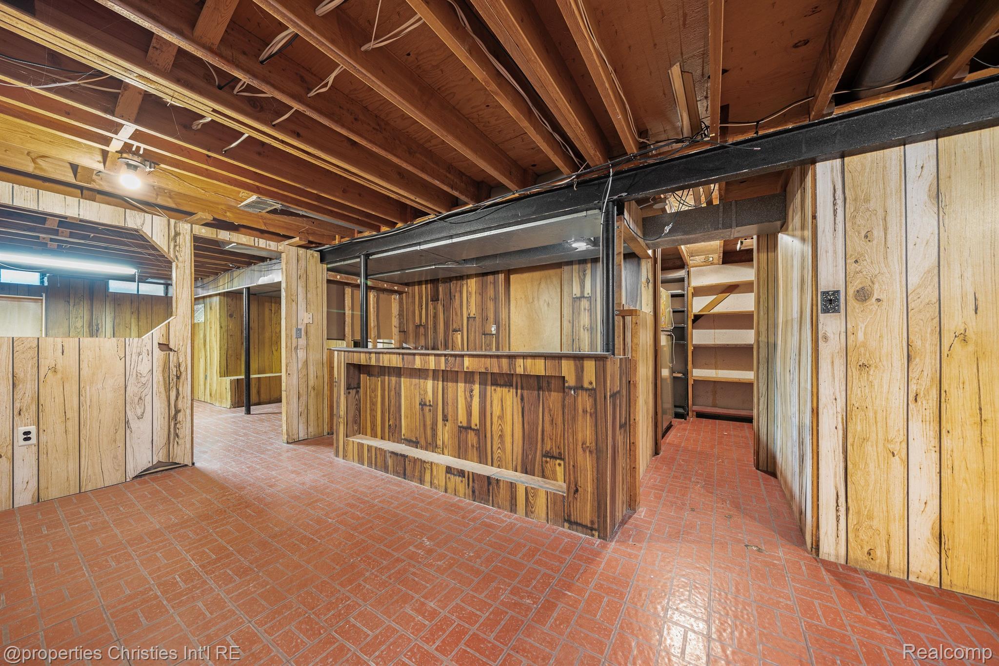 2369 PARIS Drive