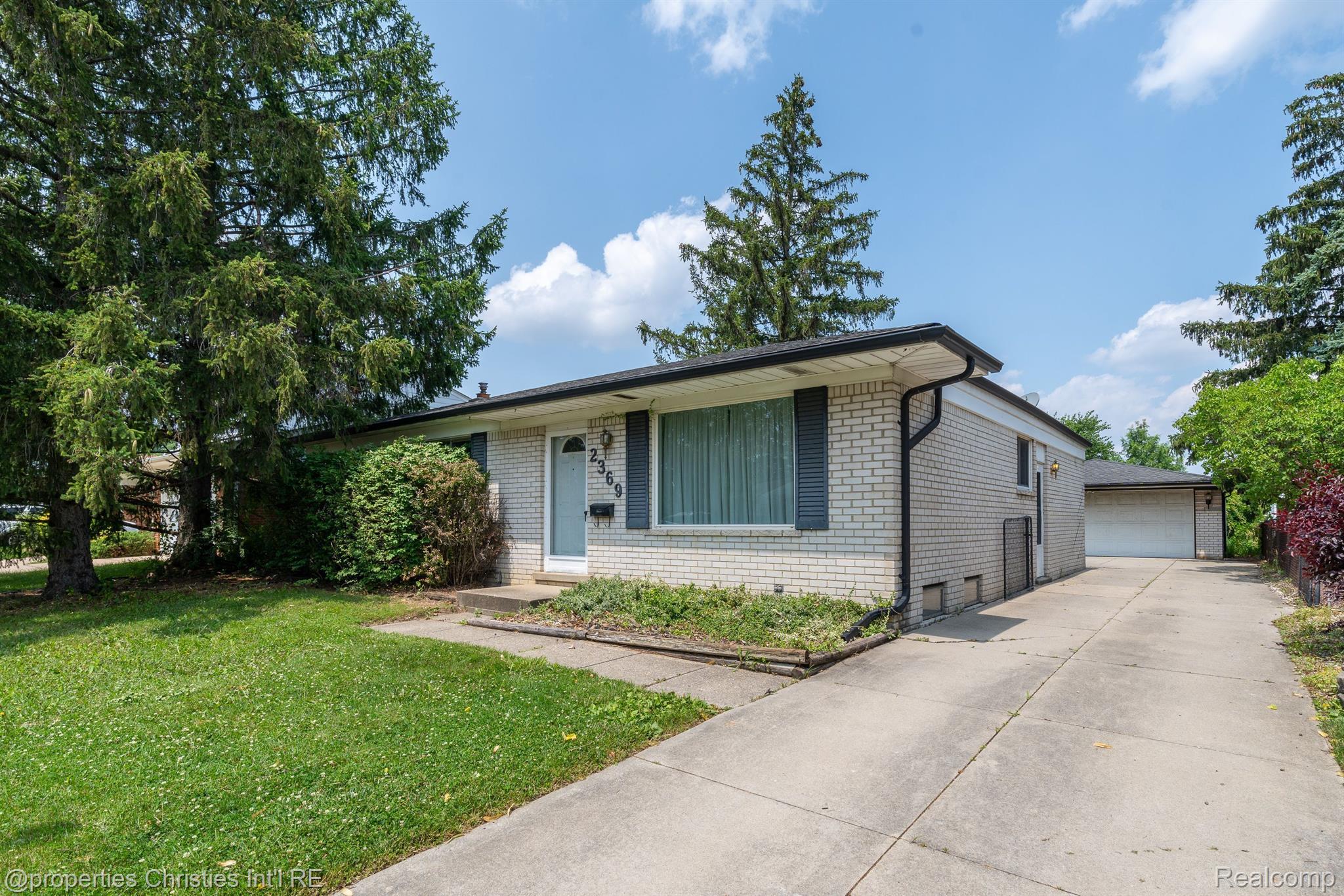 2369 PARIS Drive