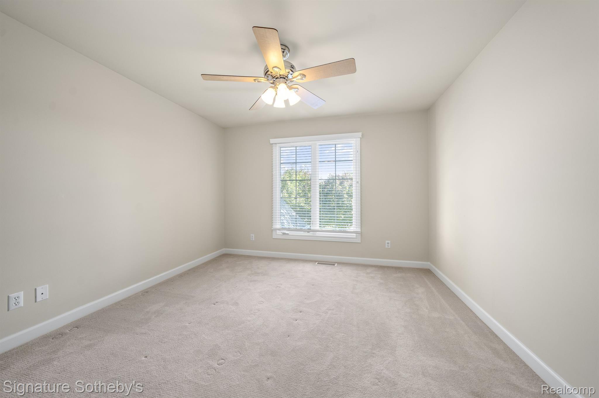 17464 WILLIAMSBURG