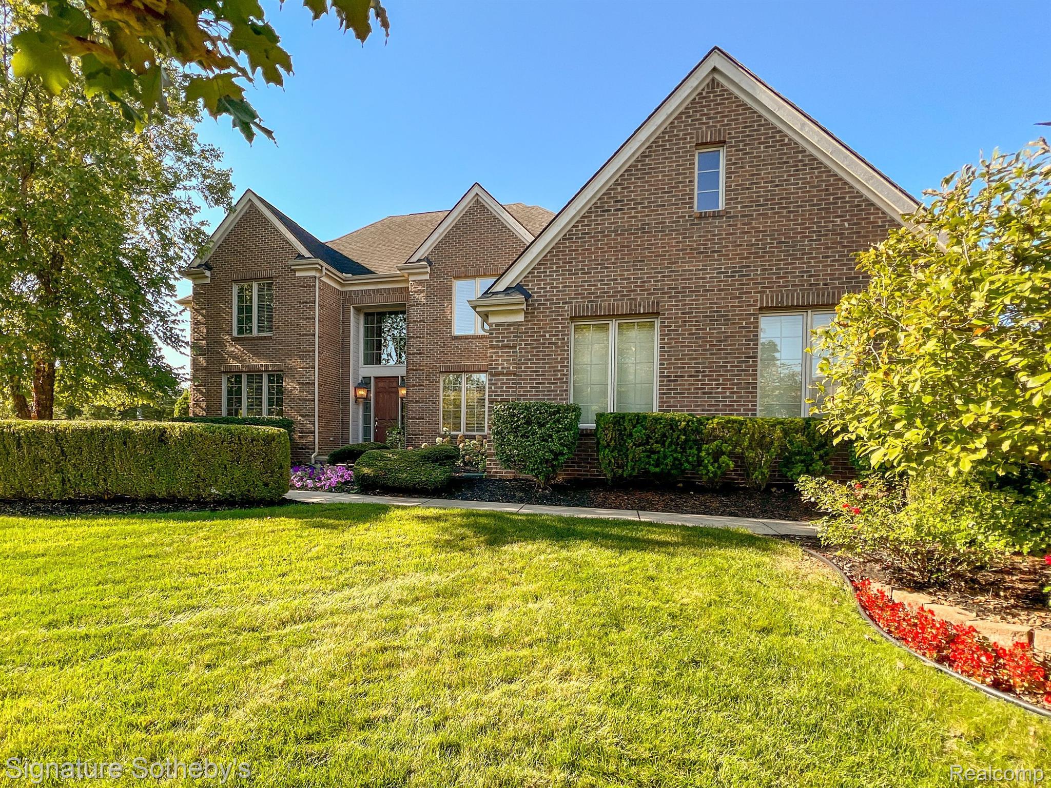 17464 WILLIAMSBURG