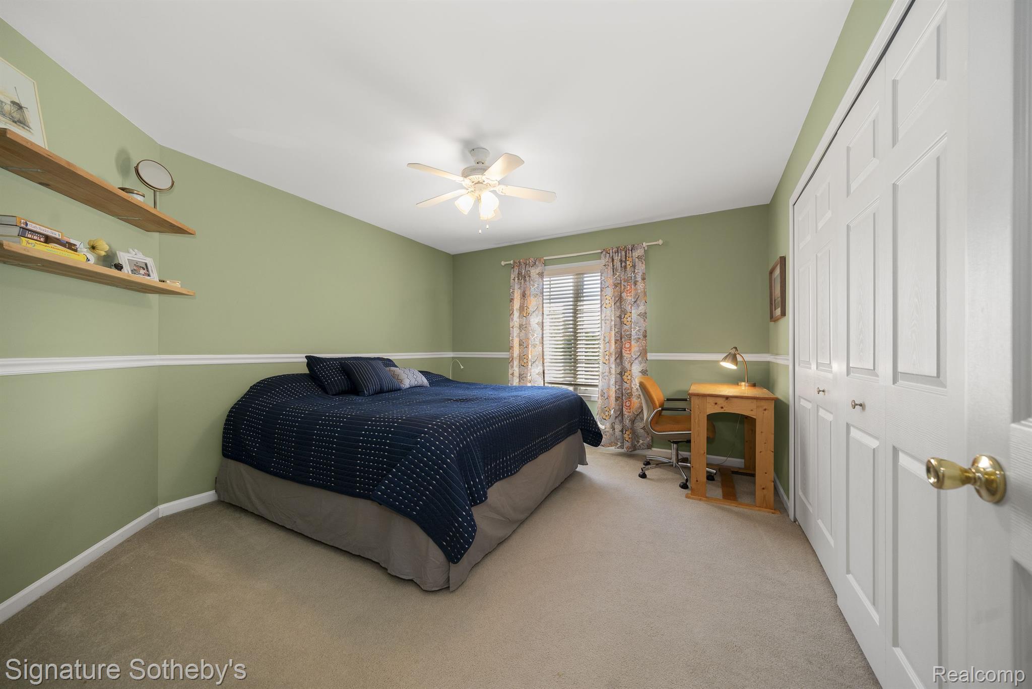 54647 AURORA Park