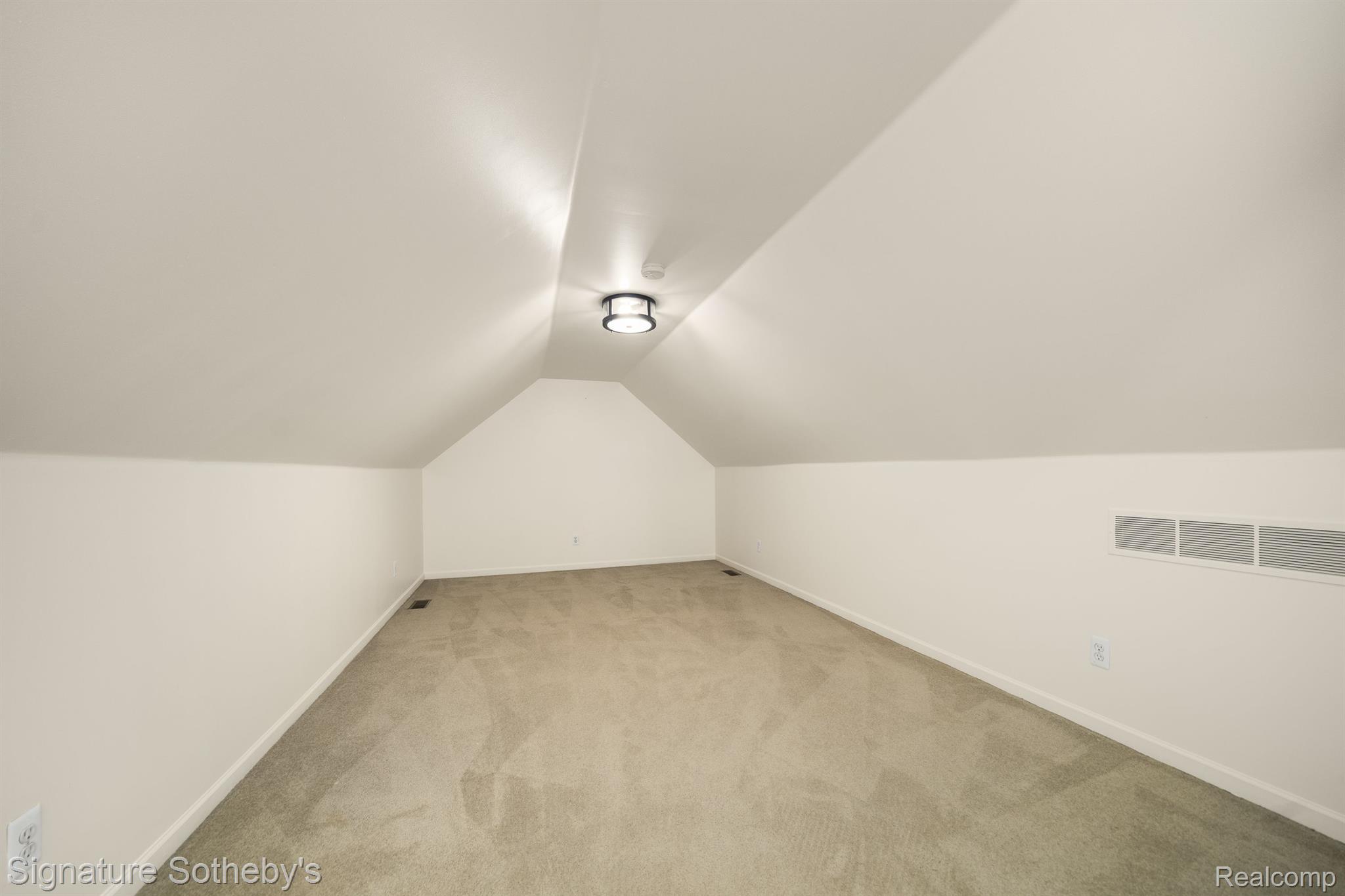 54647 AURORA Park