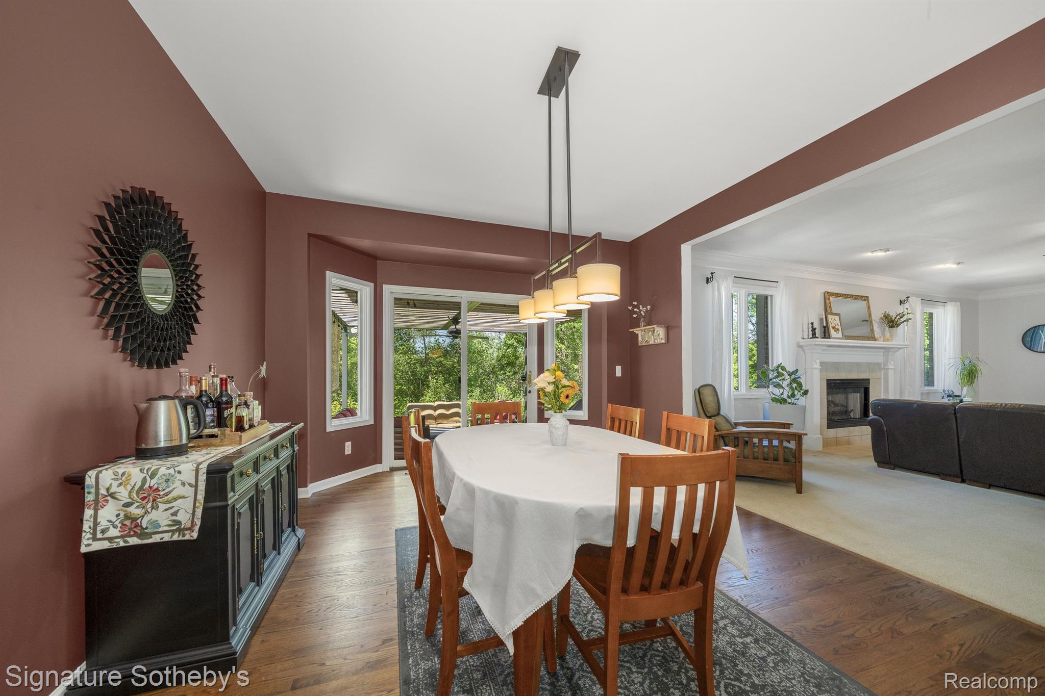 54647 AURORA Park