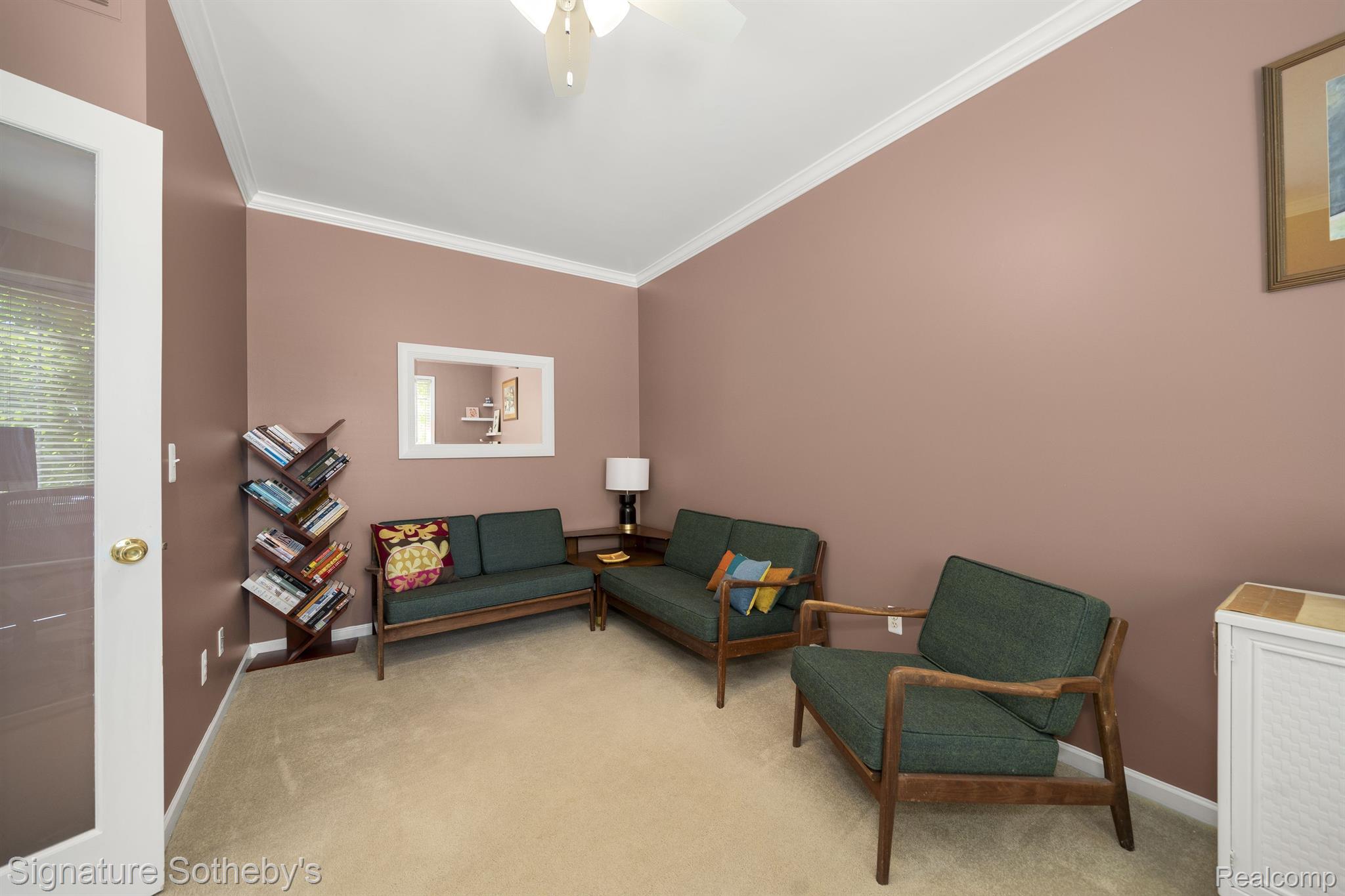 54647 AURORA Park