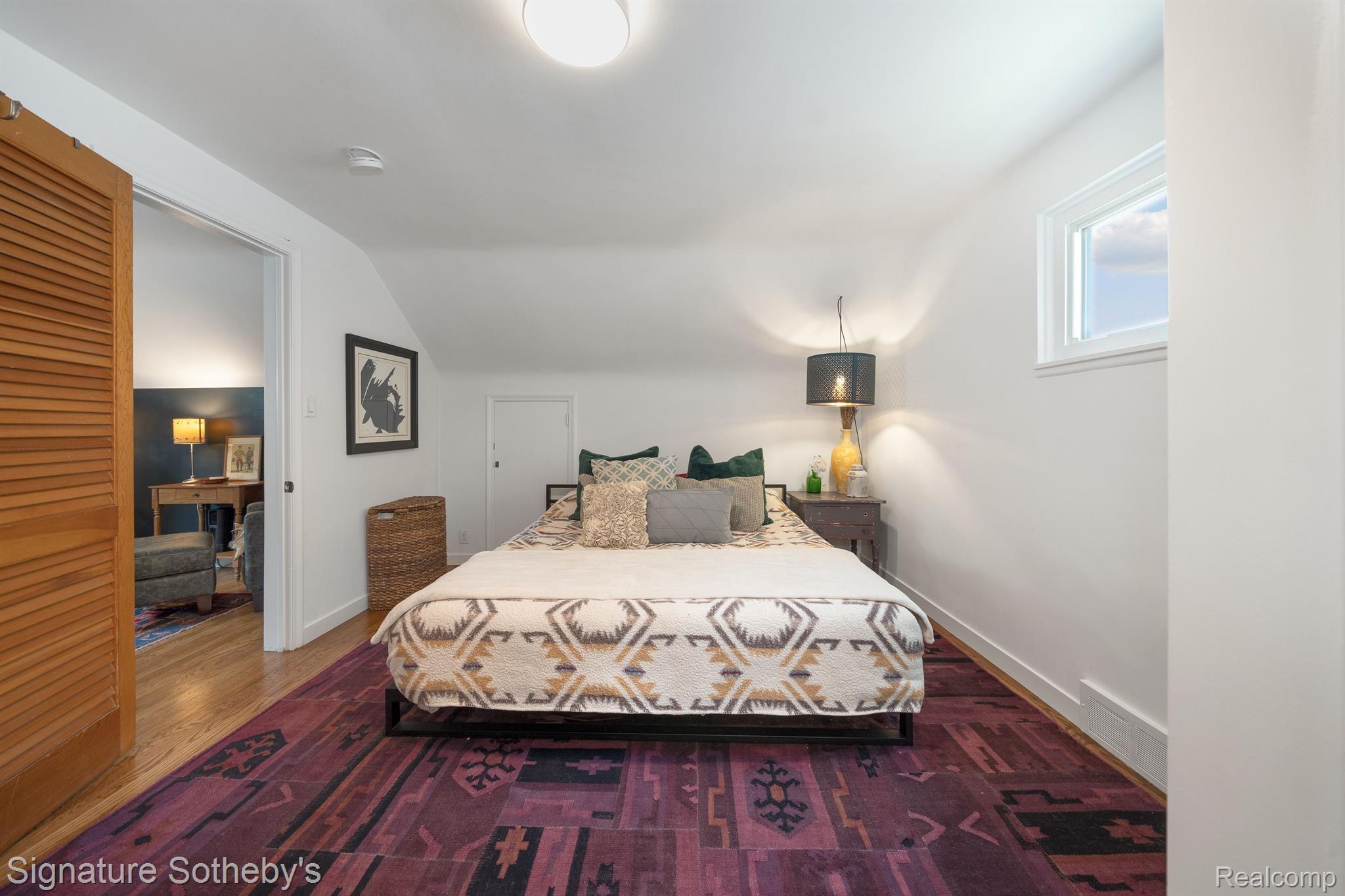1207 GREENLEAF Drive