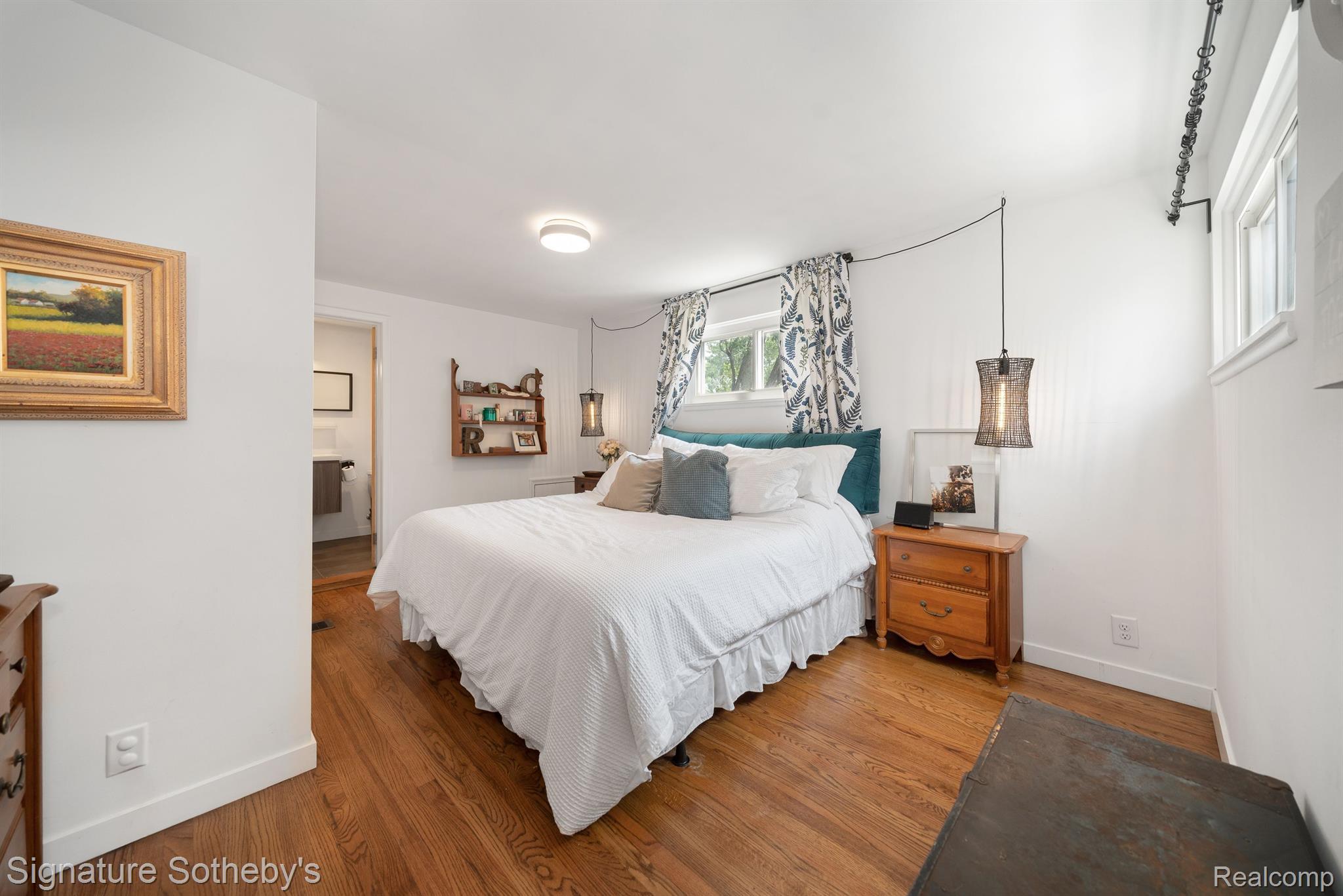 1207 GREENLEAF Drive