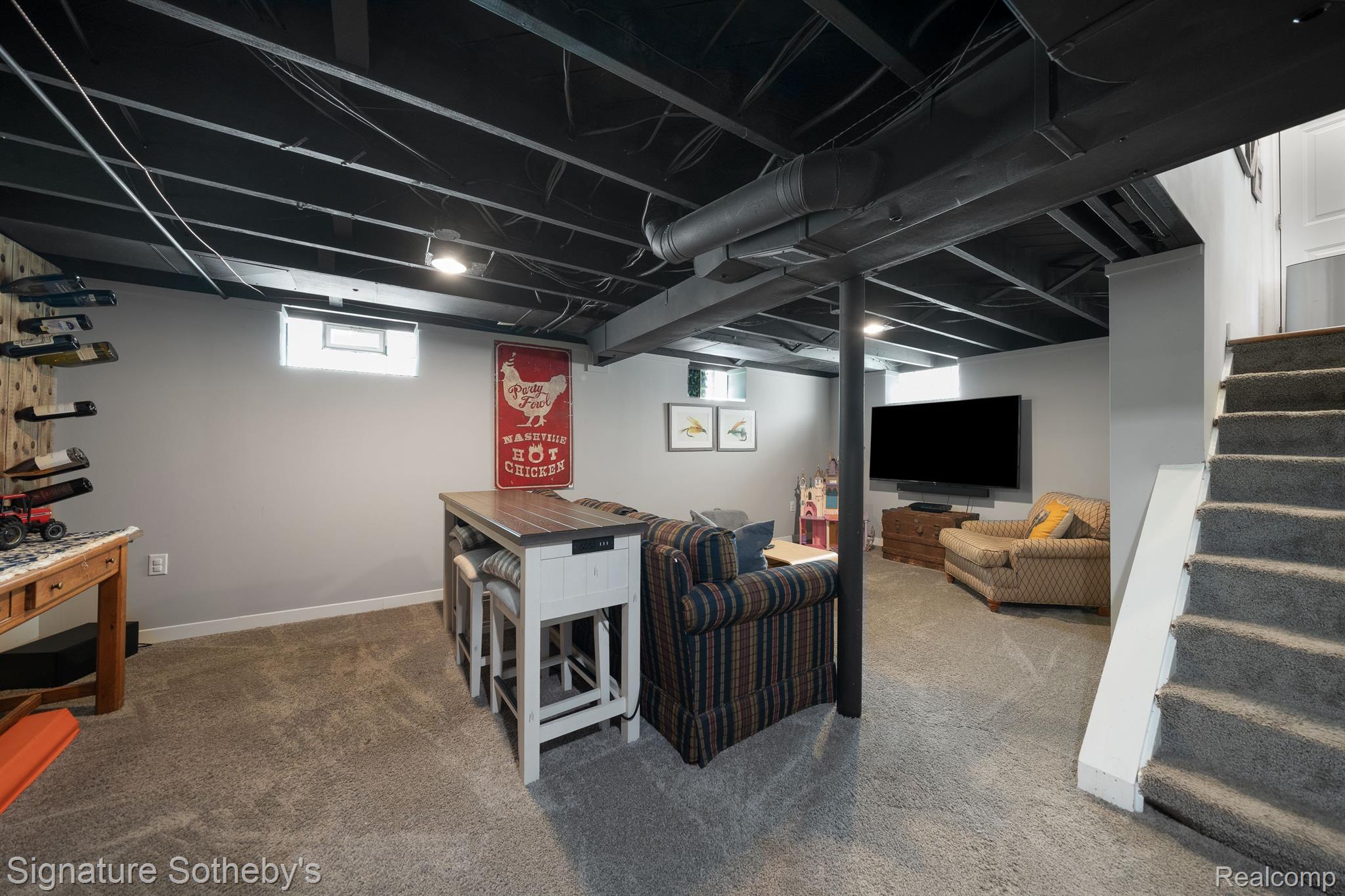 1207 GREENLEAF Drive
