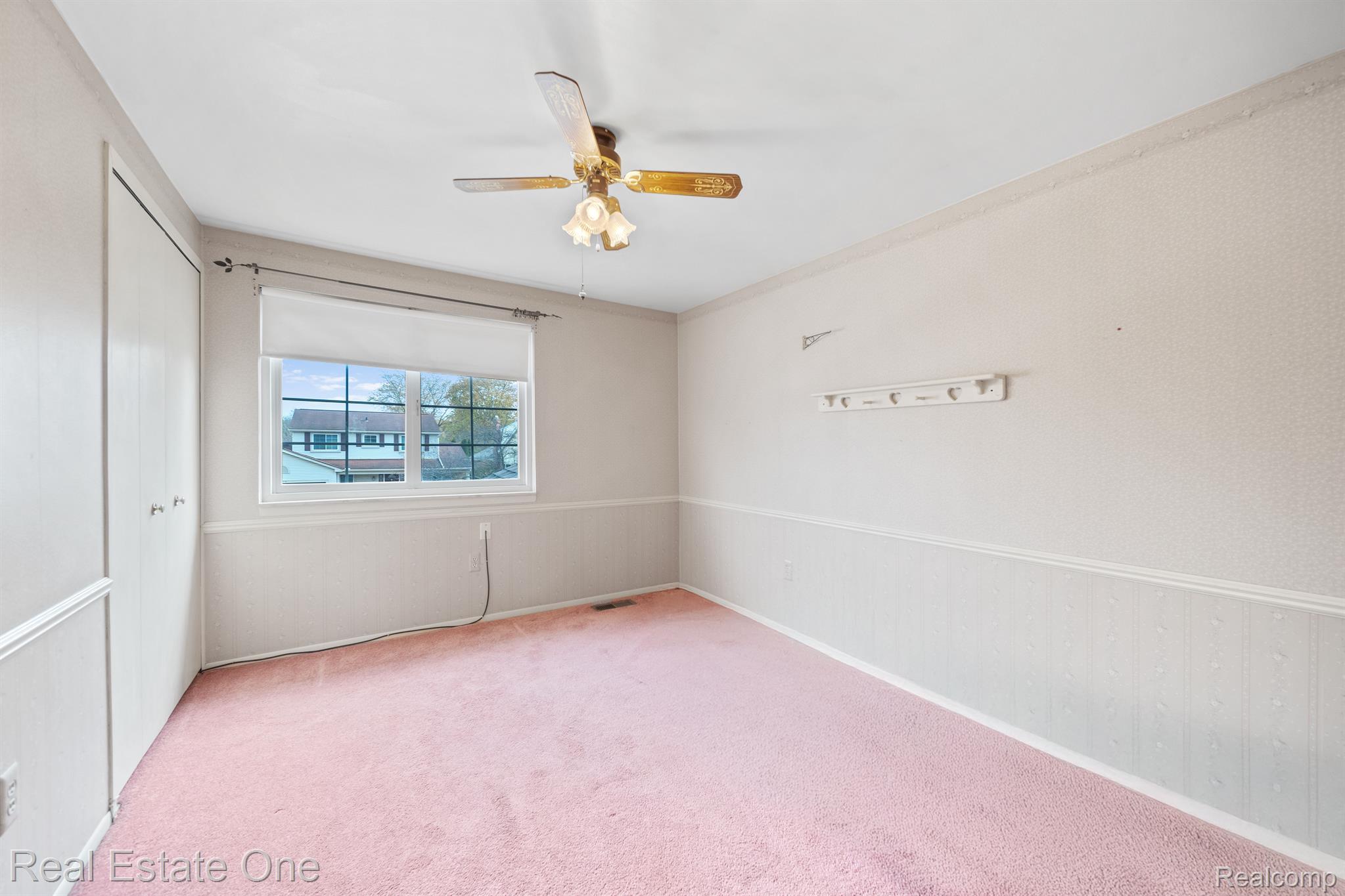 6055 PORTERIDGE Lane