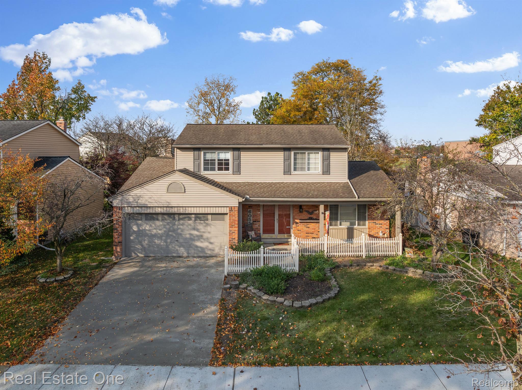 6055 PORTERIDGE Lane