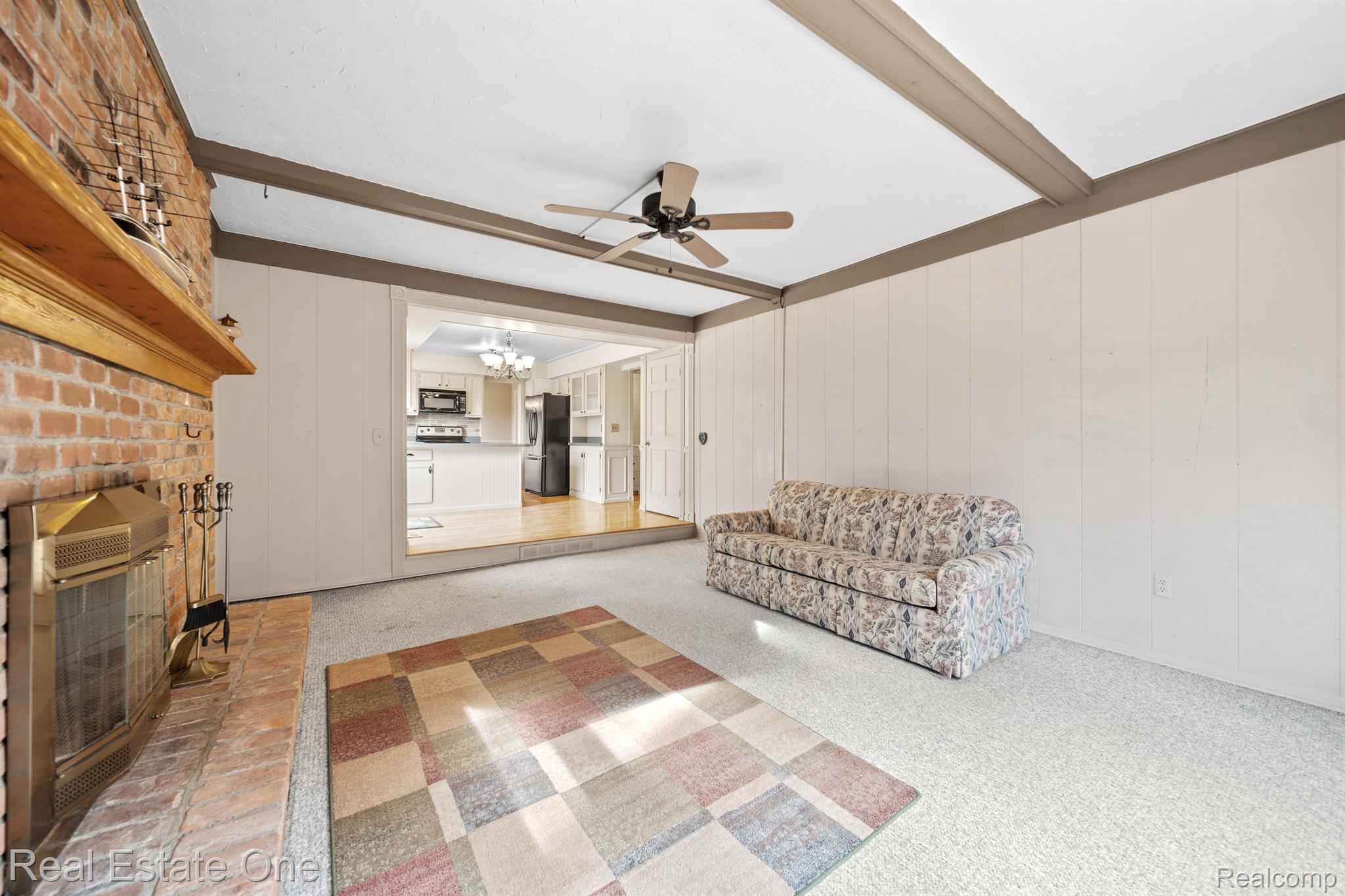 6055 PORTERIDGE Lane