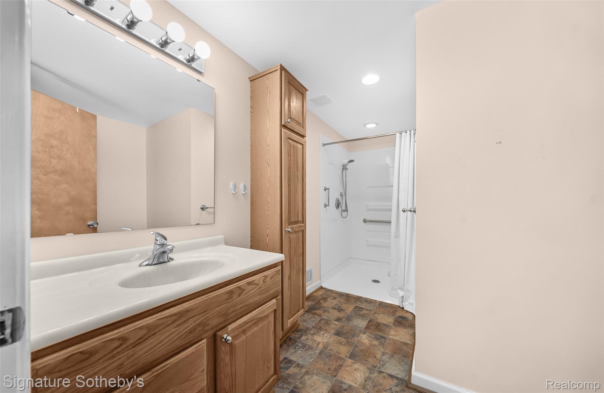 28988 Ramblewood Drive
