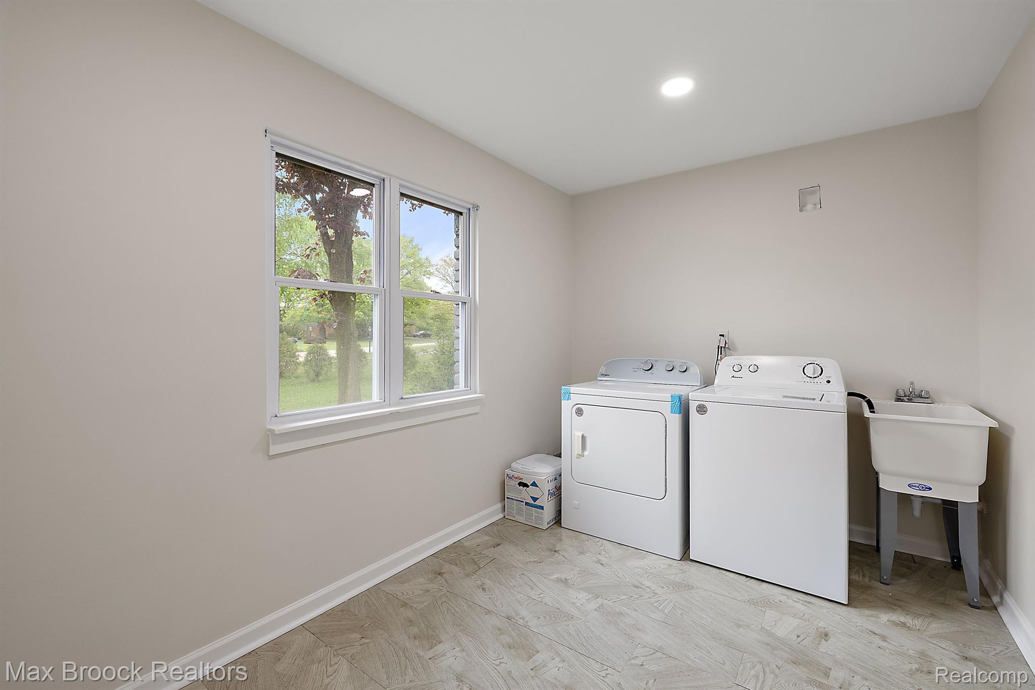 4573 Ranch Lane