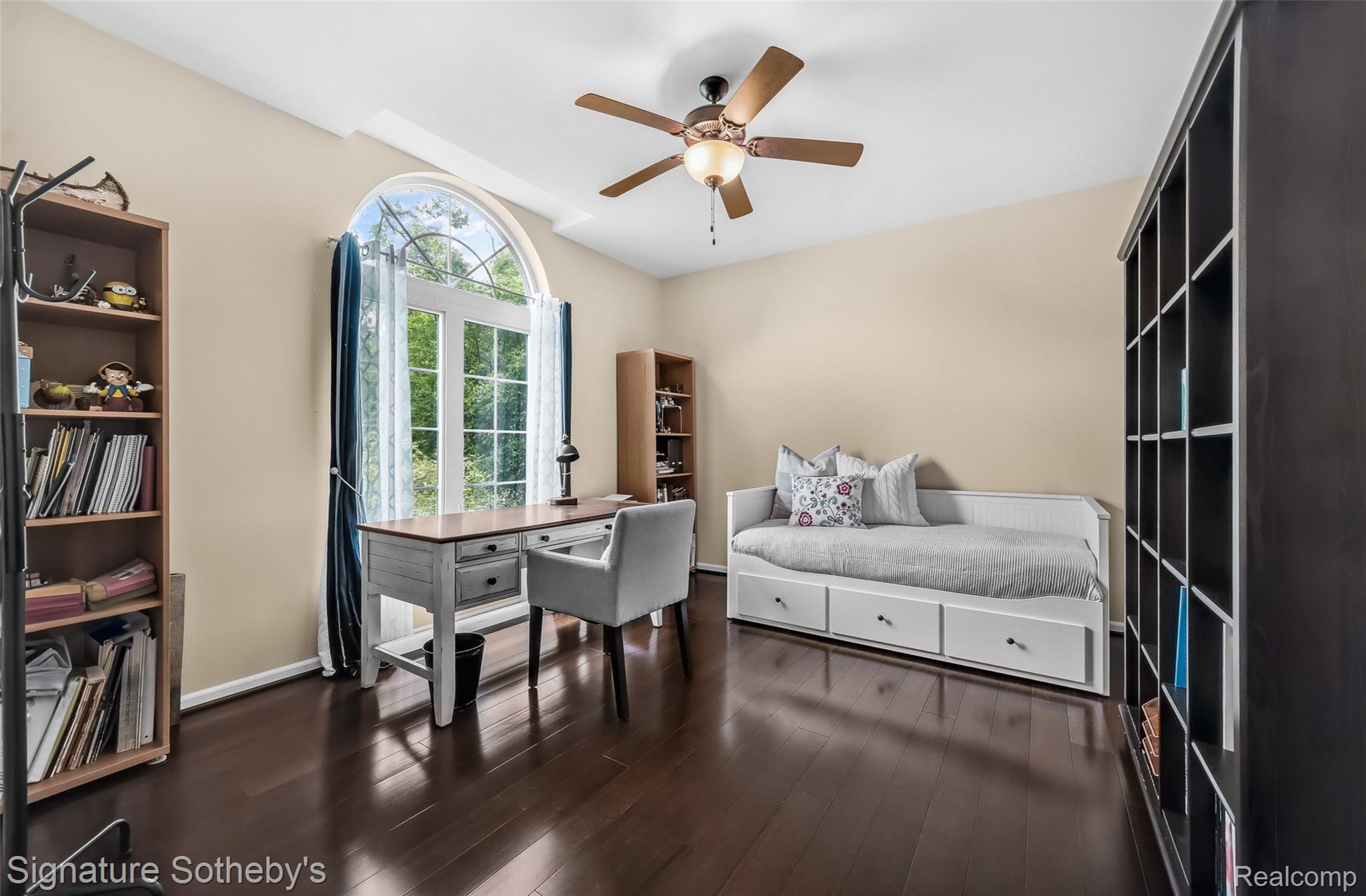 1842 Latimer Drive