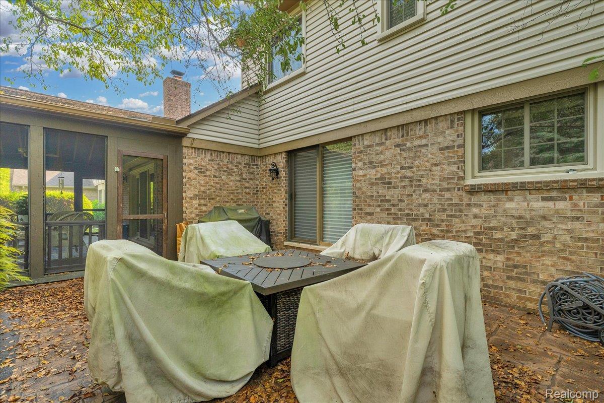 24842 White Plains Drive