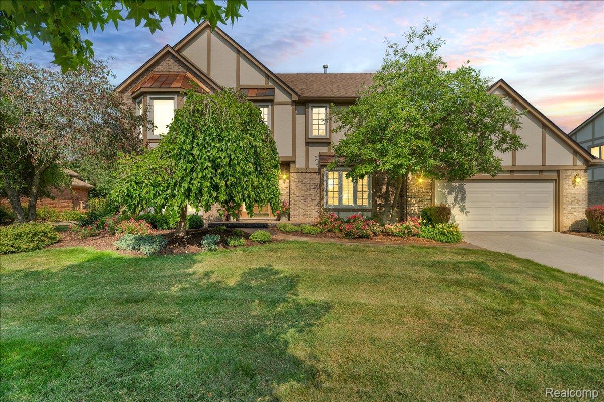 24842 White Plains Drive