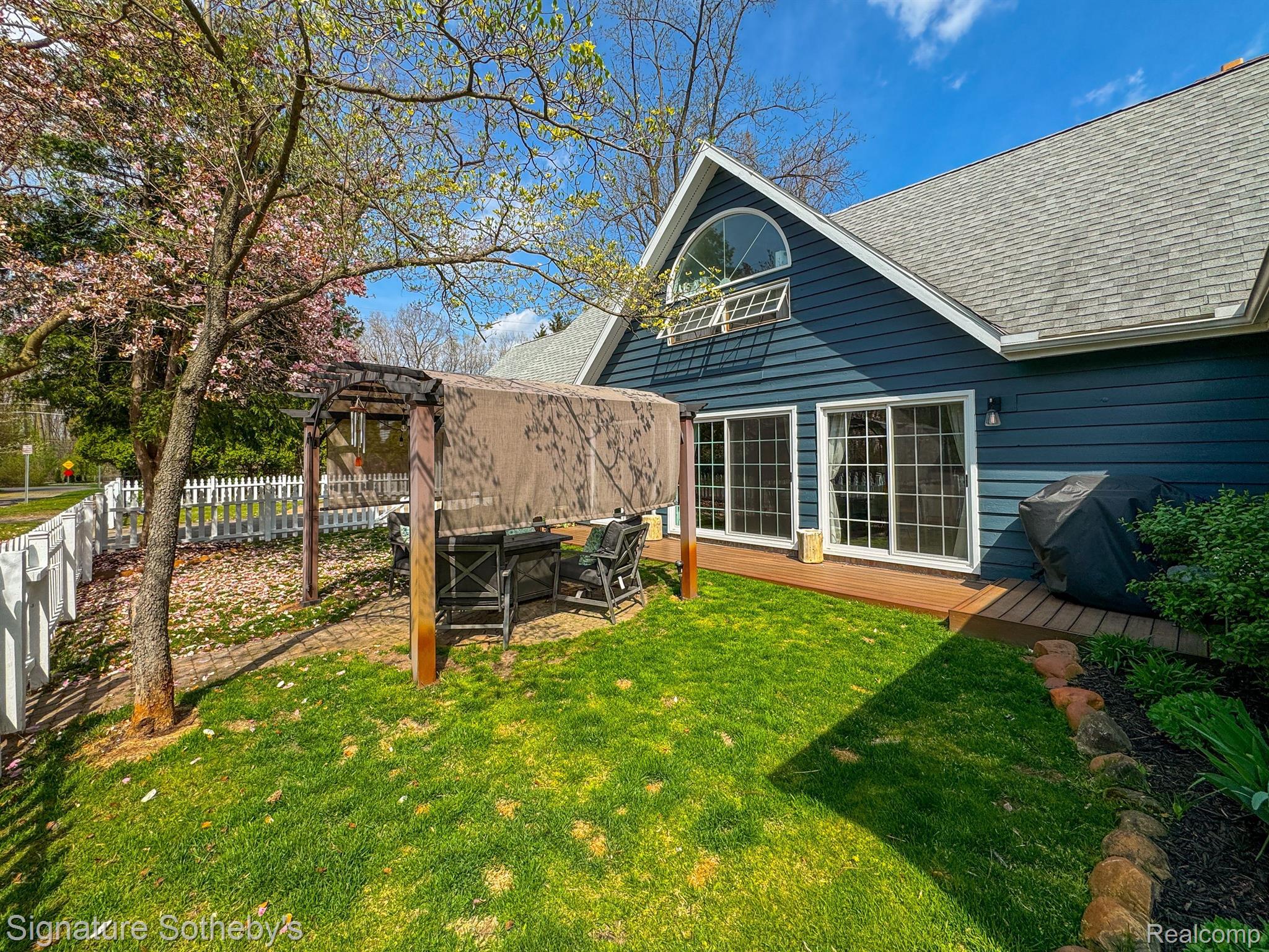 3556 ORCHARD LAKE Road