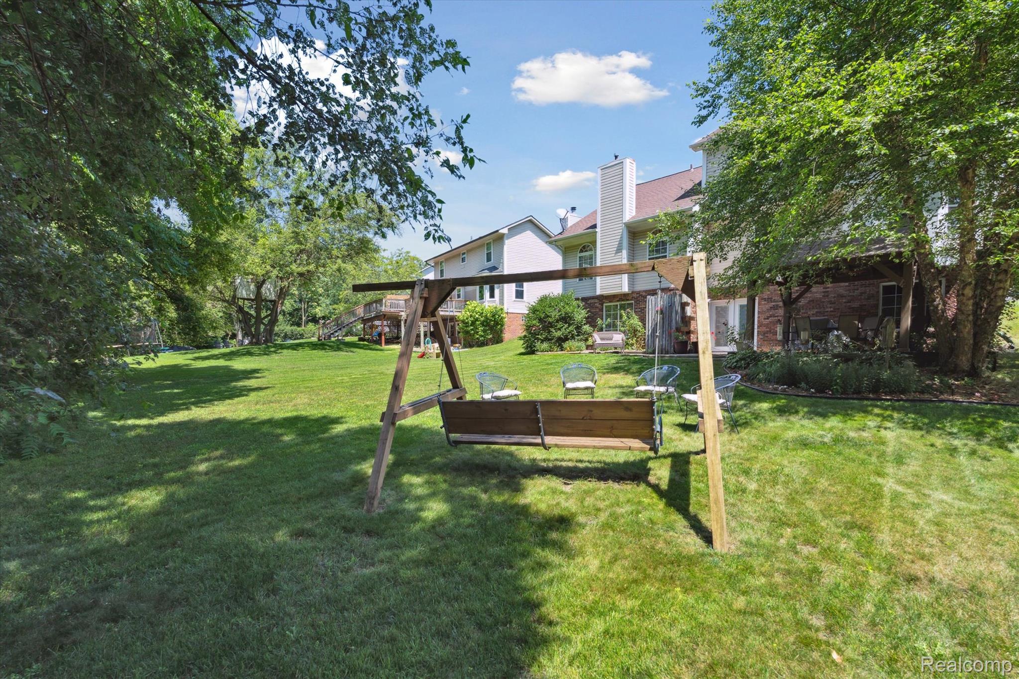 575 Thornehill Trail