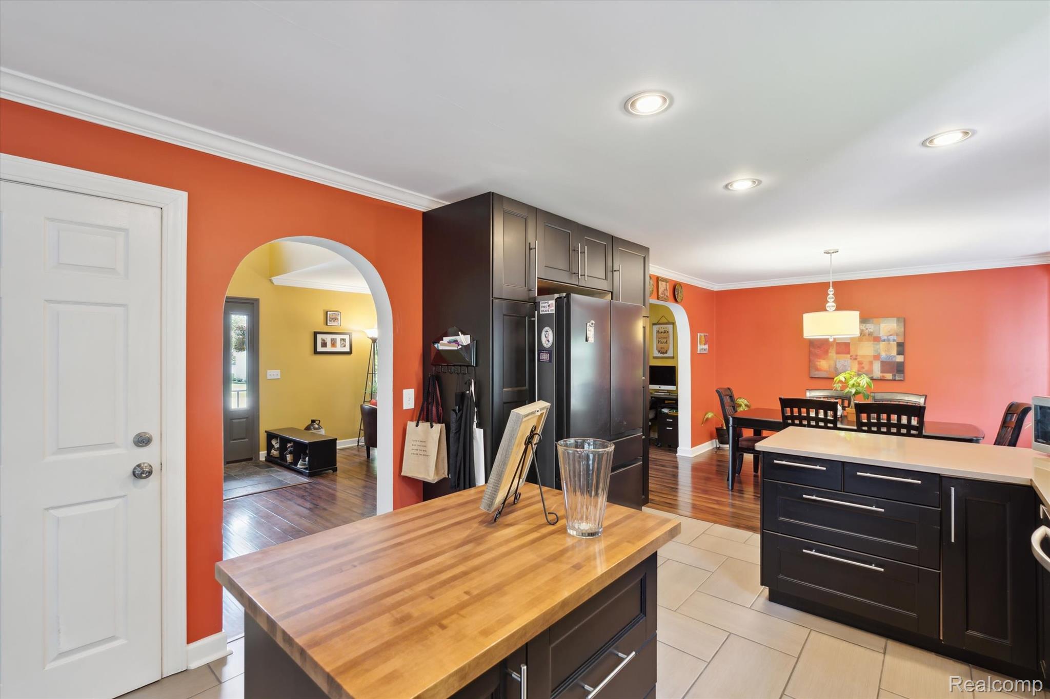 575 Thornehill Trail