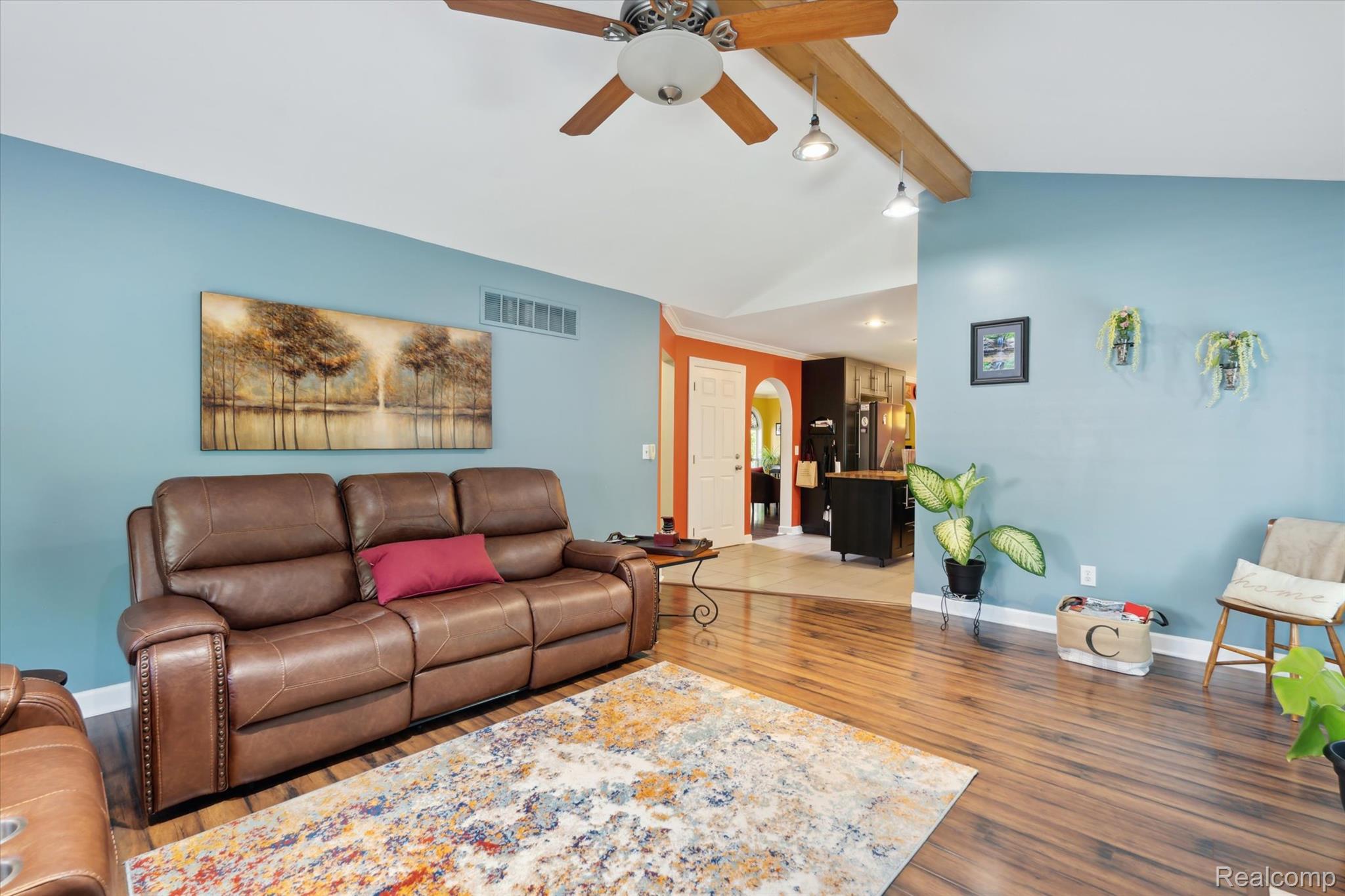 575 Thornehill Trail