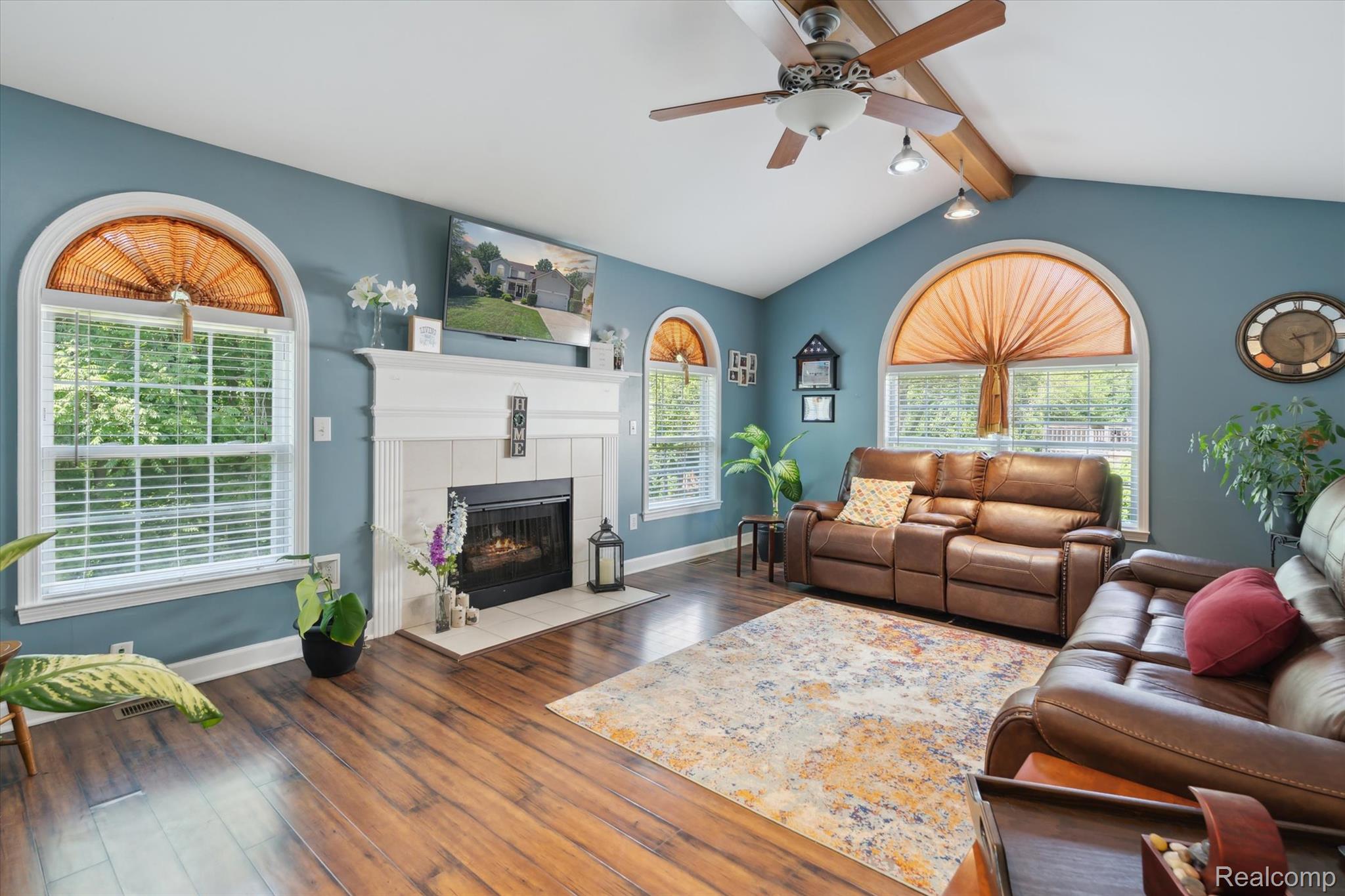 575 Thornehill Trail