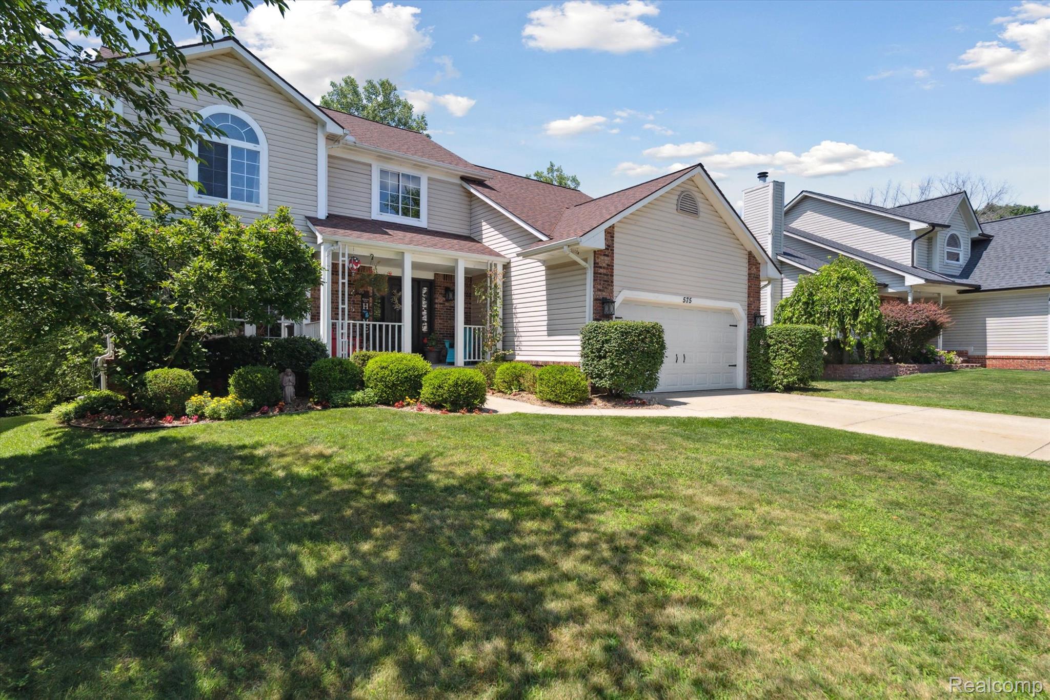575 Thornehill Trail