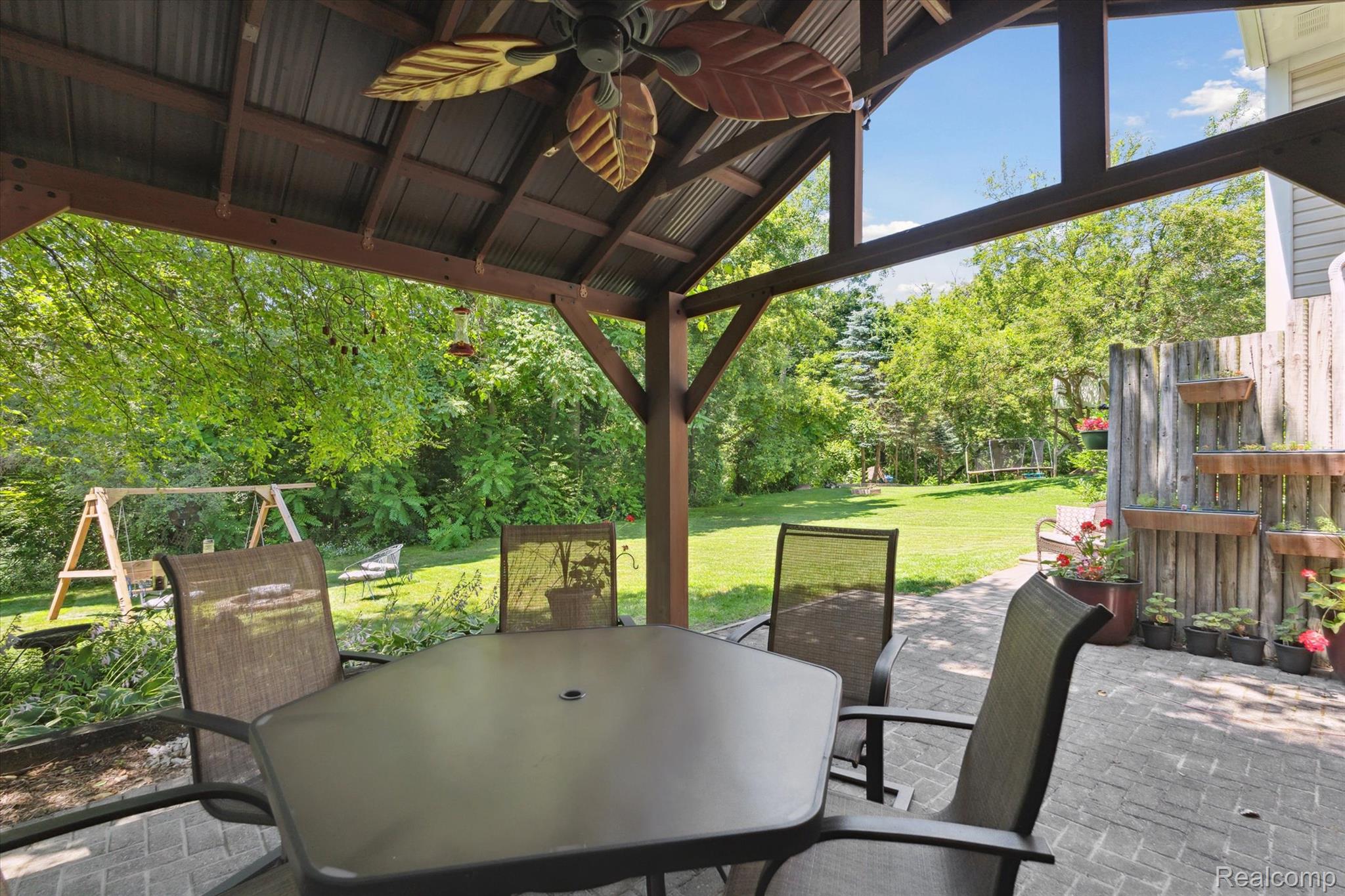 575 Thornehill Trail