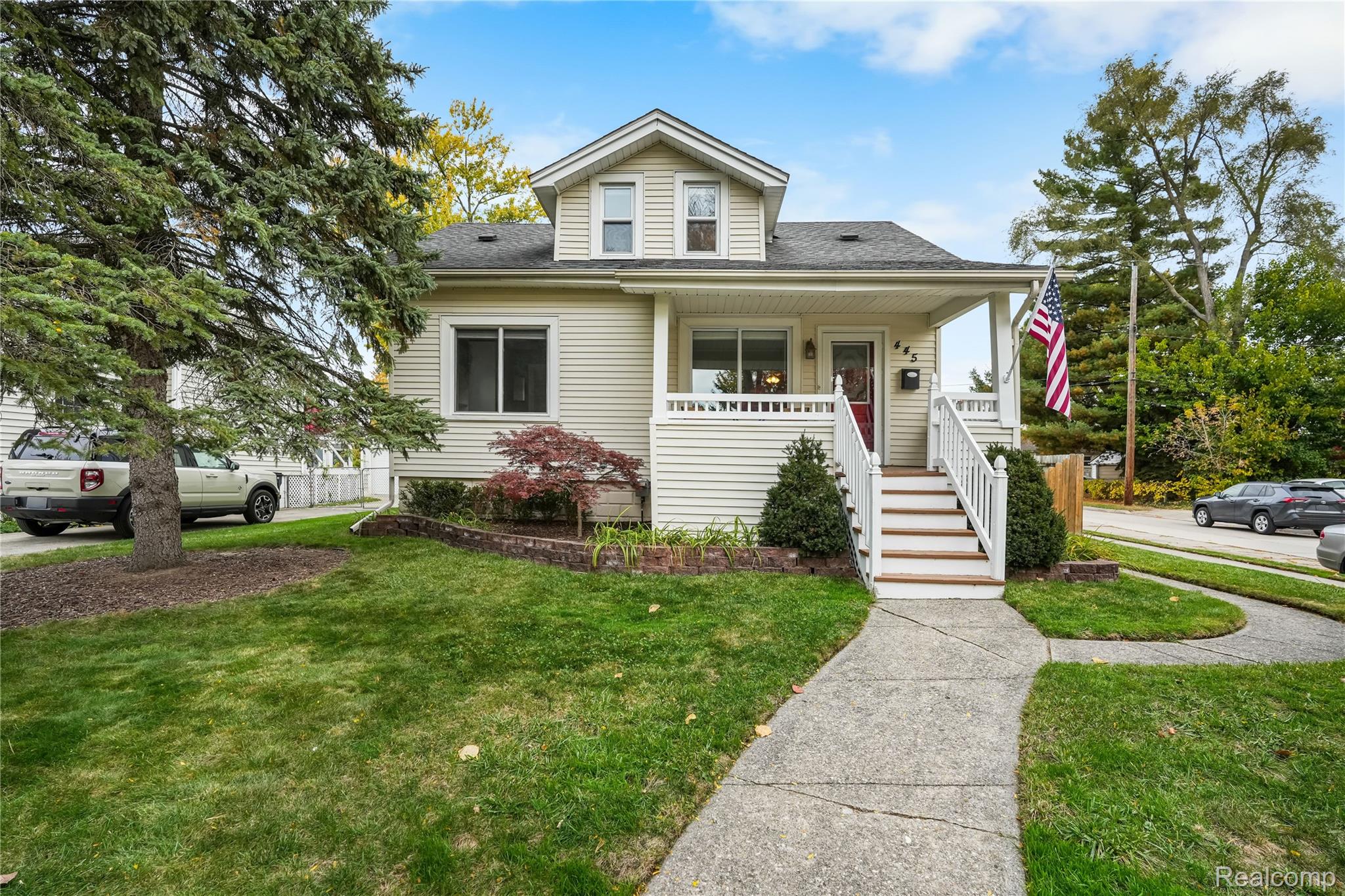 445 Linden Avenue