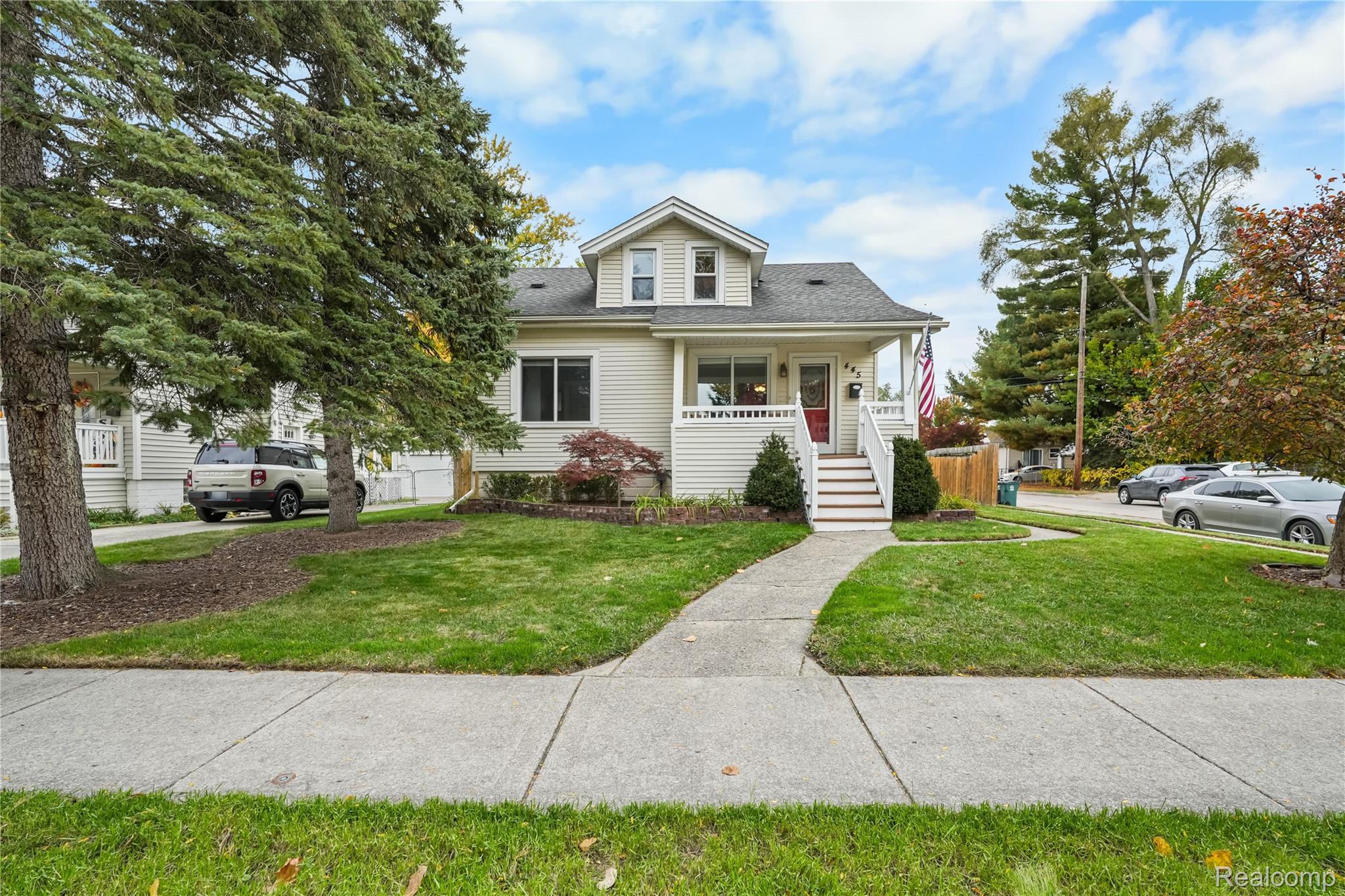445 Linden Avenue
