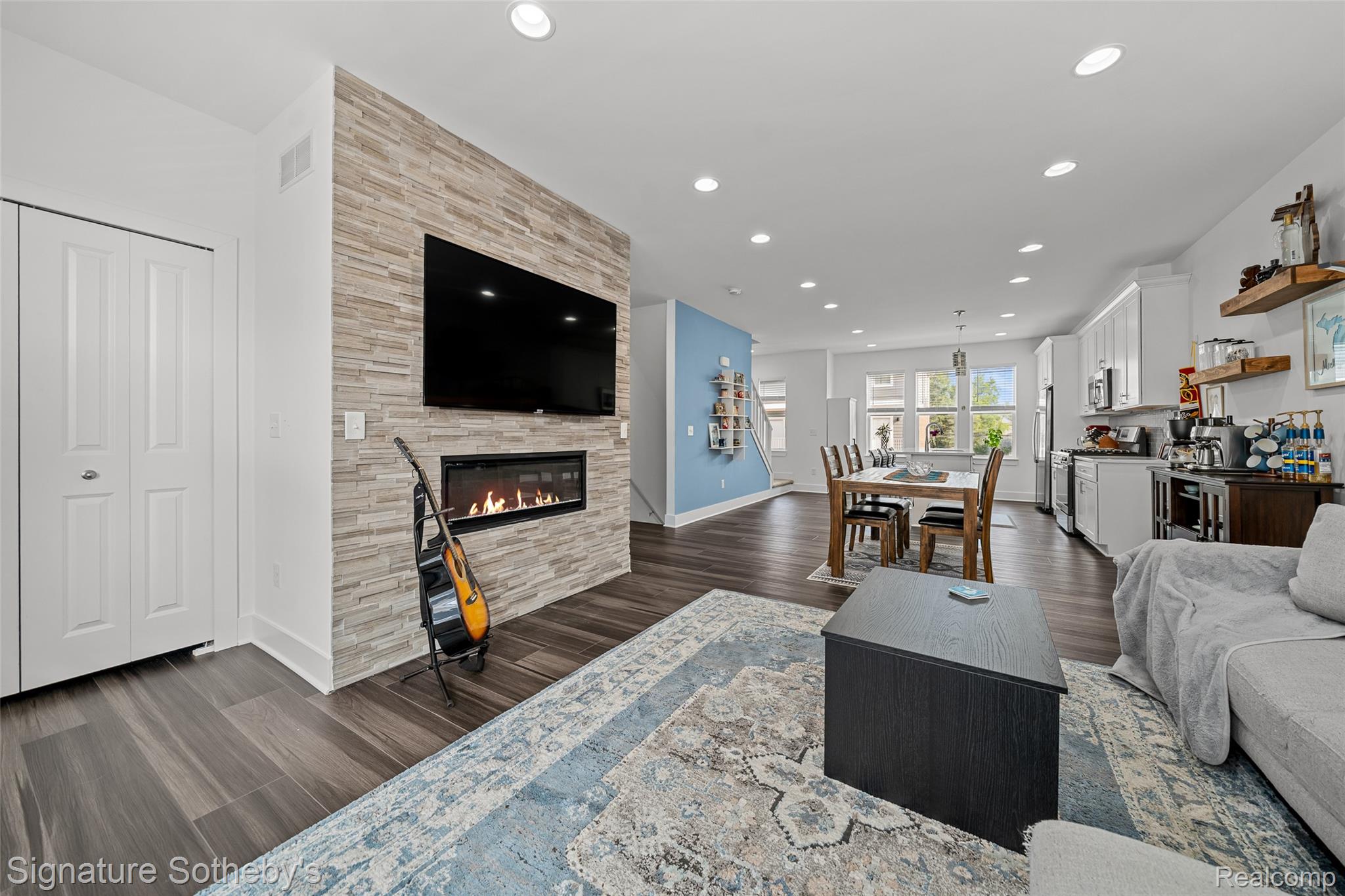 2927 Artemis Drive