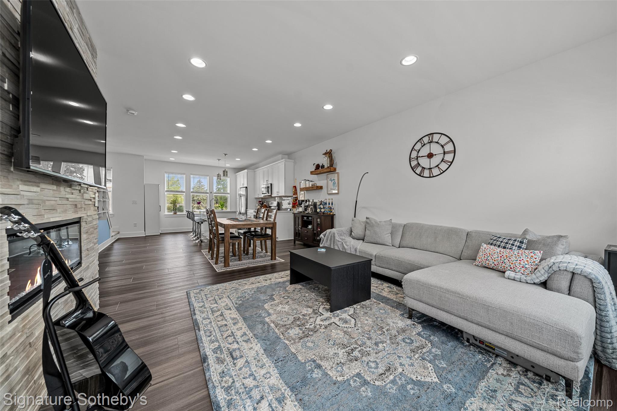 2927 Artemis Drive