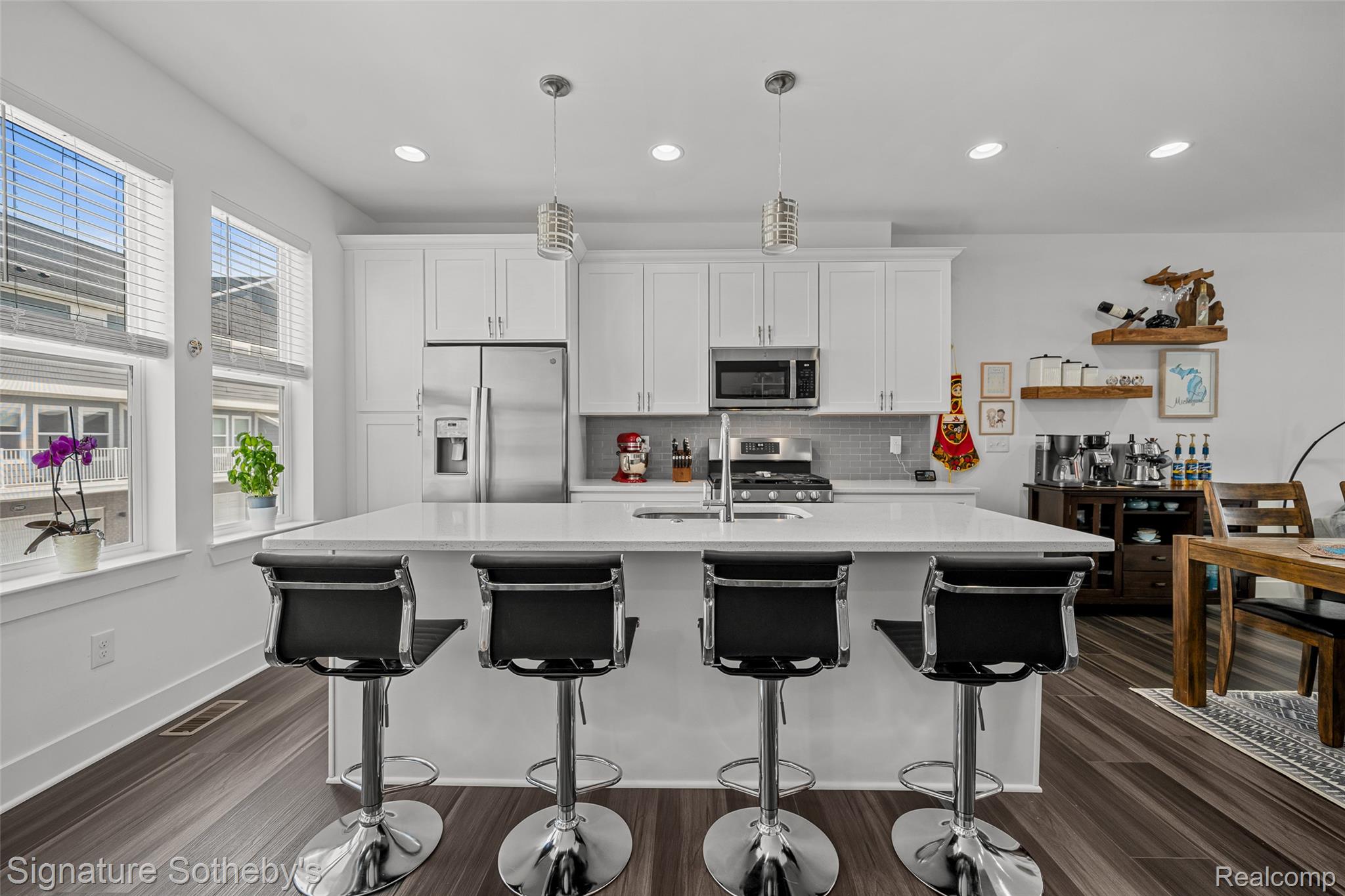2927 Artemis Drive