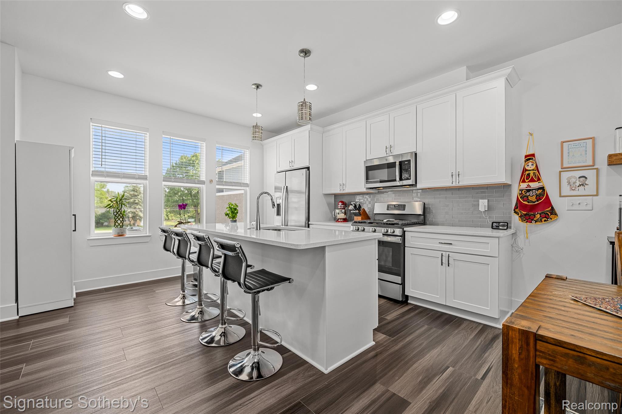 2927 Artemis Drive