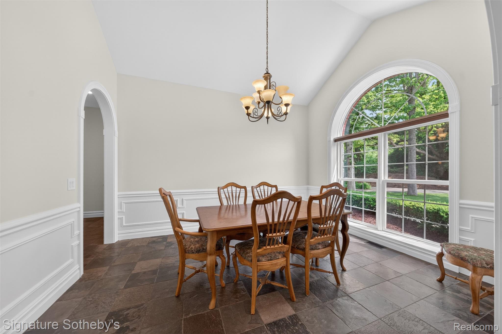 900 Hill Hollow Lane
