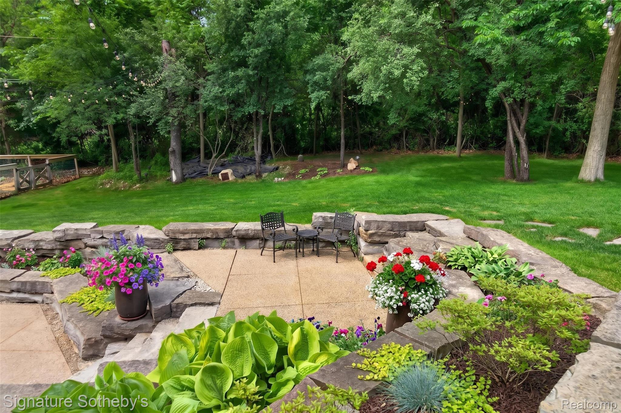 900 Hill Hollow Lane