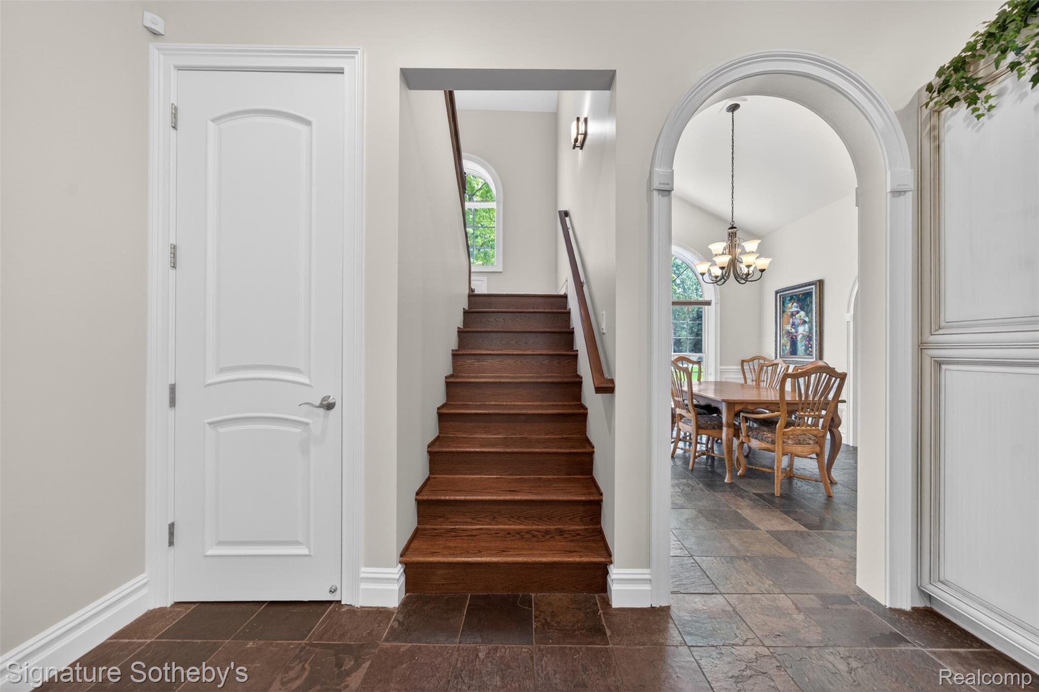 900 Hill Hollow Lane