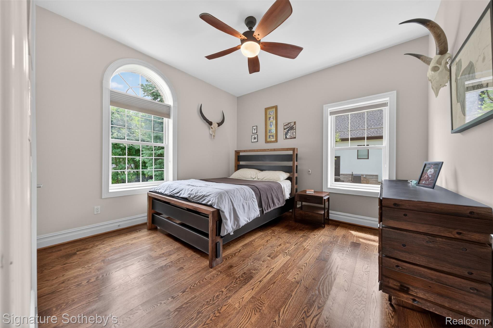 900 Hill Hollow Lane
