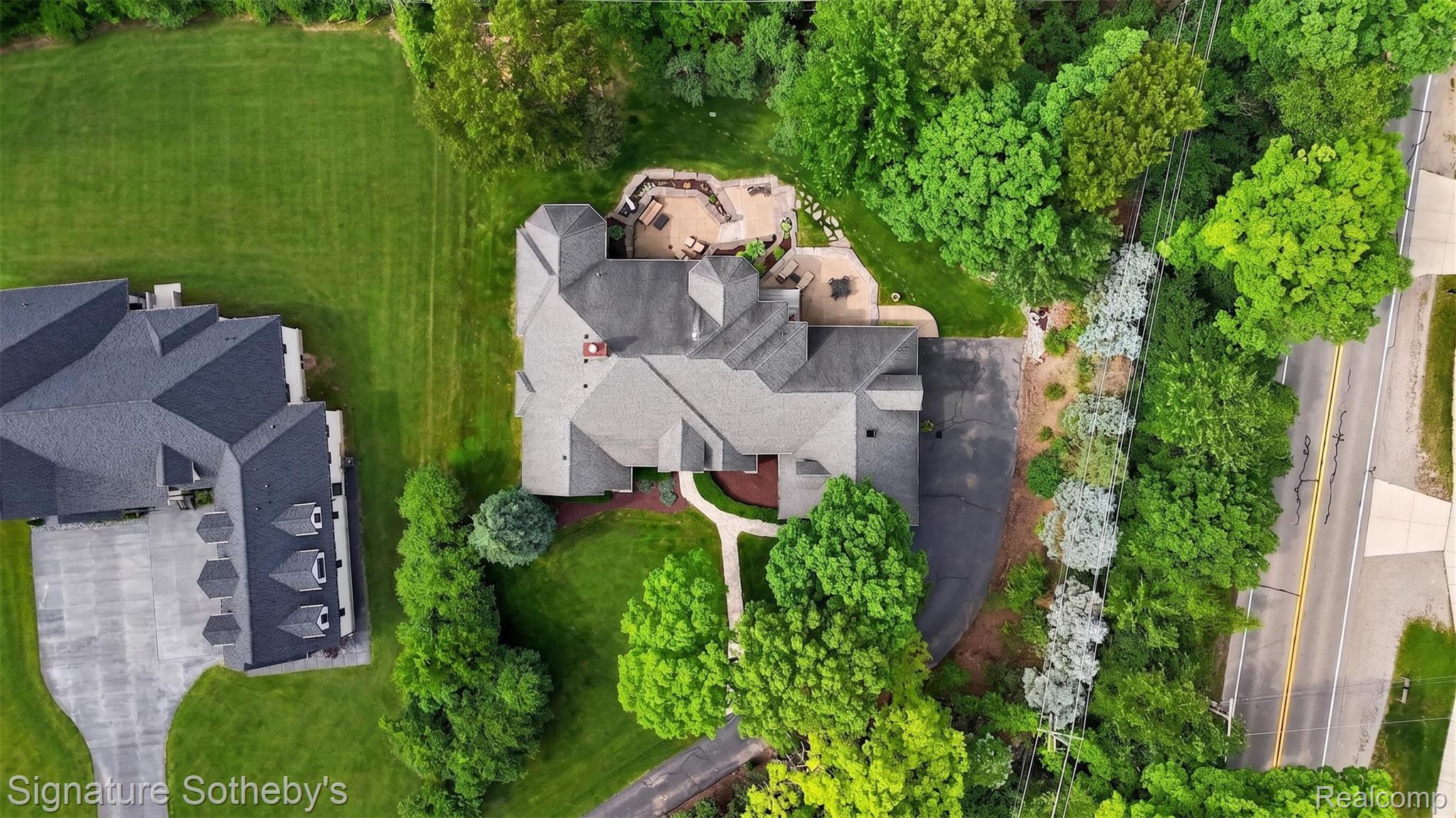 900 Hill Hollow Lane