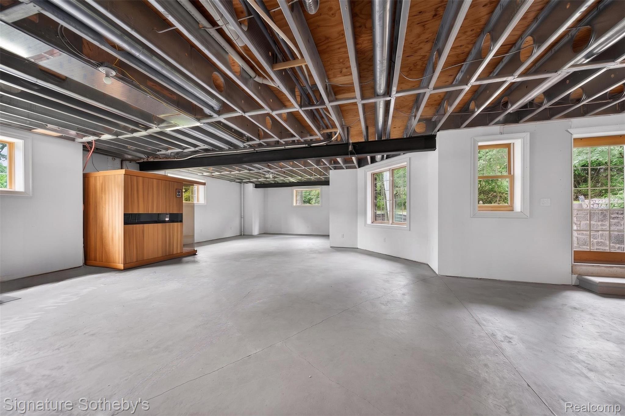 900 Hill Hollow Lane