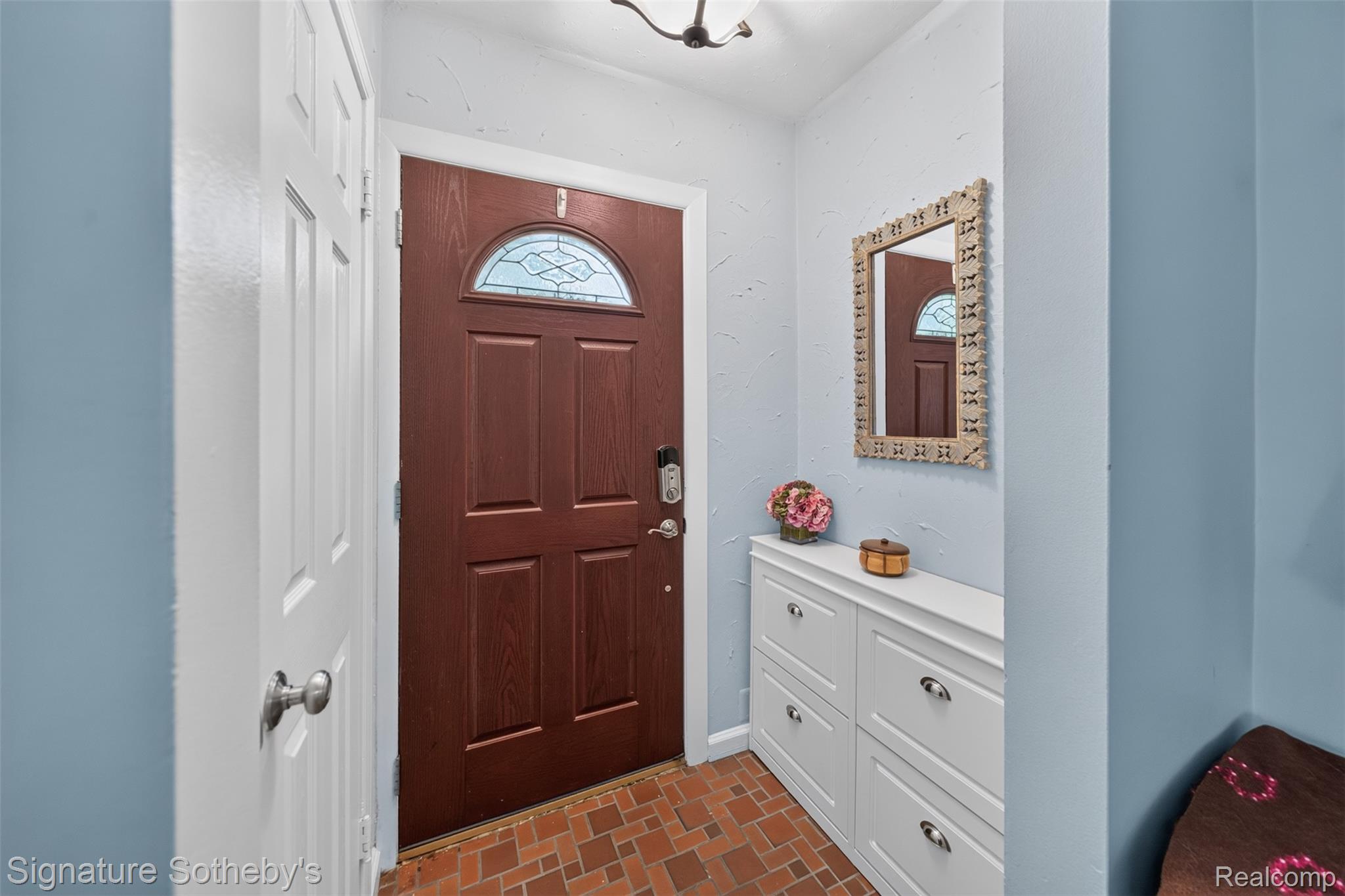 125 S Kenwood Avenue