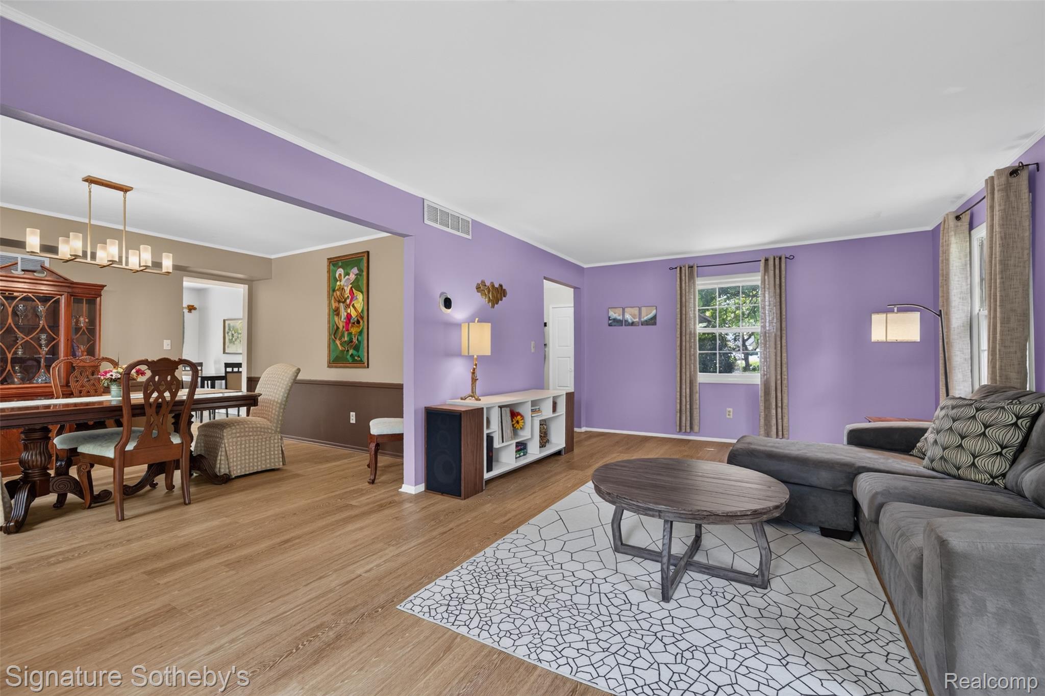 4672 Argyle Drive