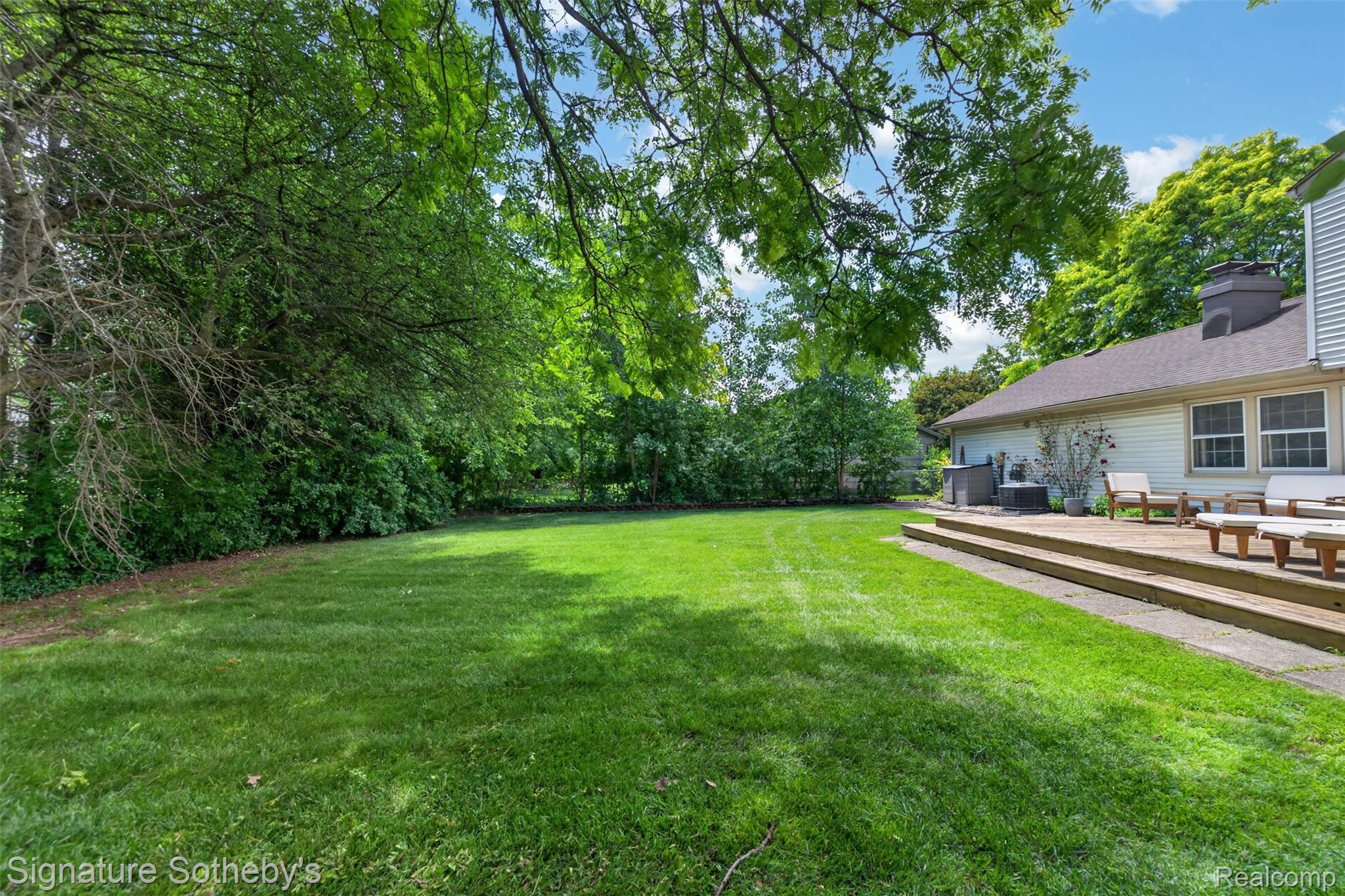 4672 Argyle Drive