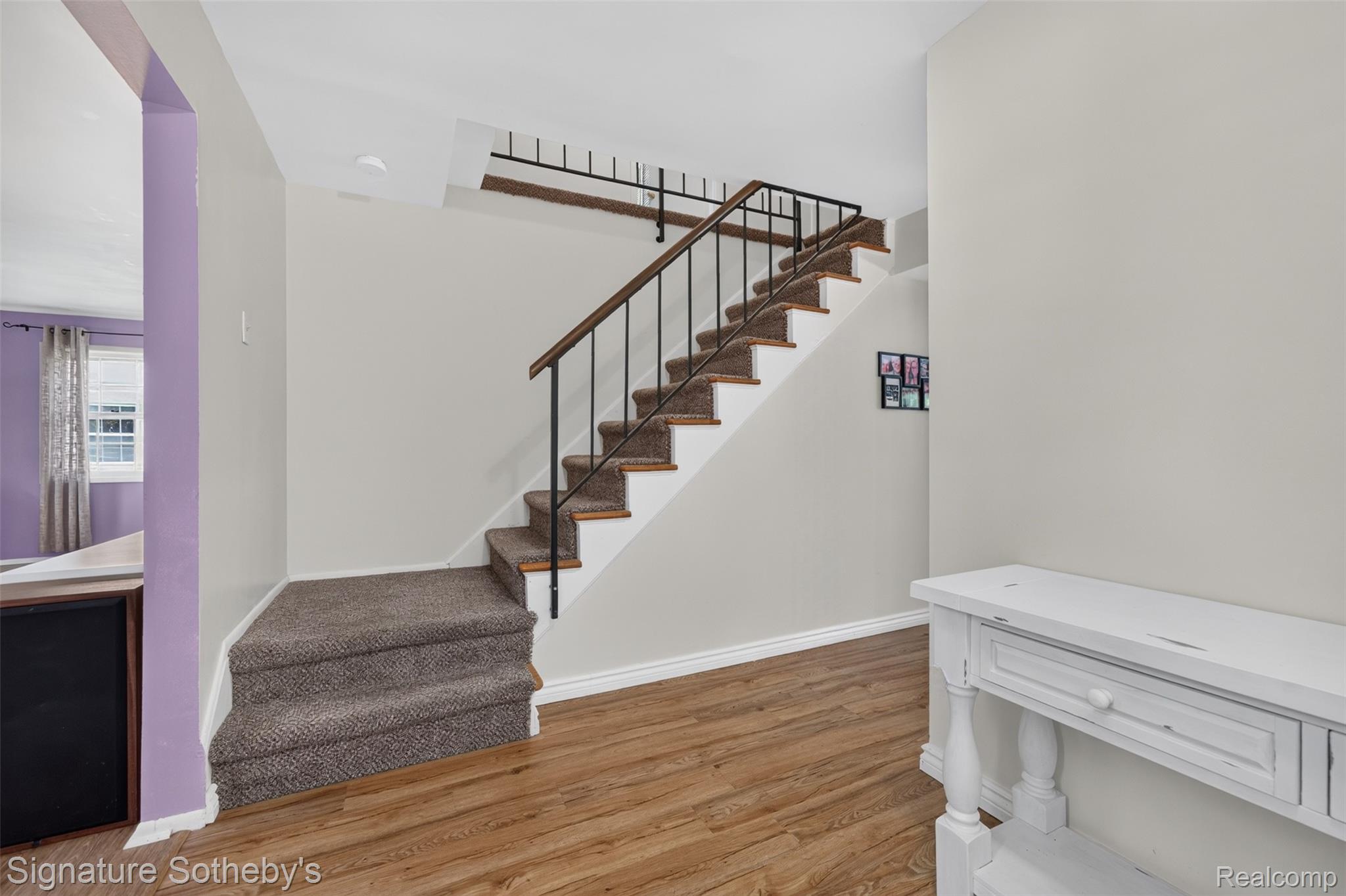 4672 Argyle Drive
