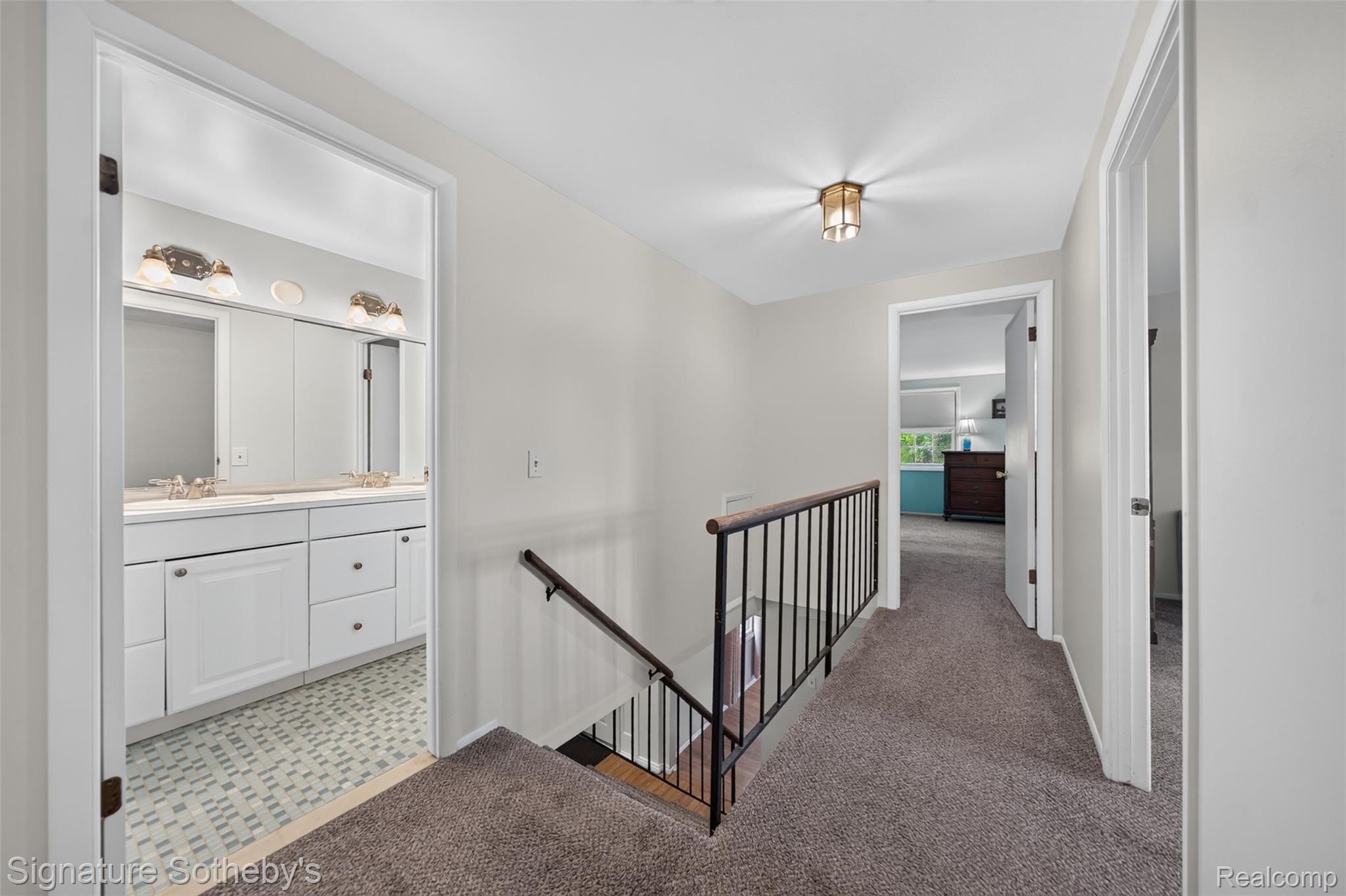4672 Argyle Drive